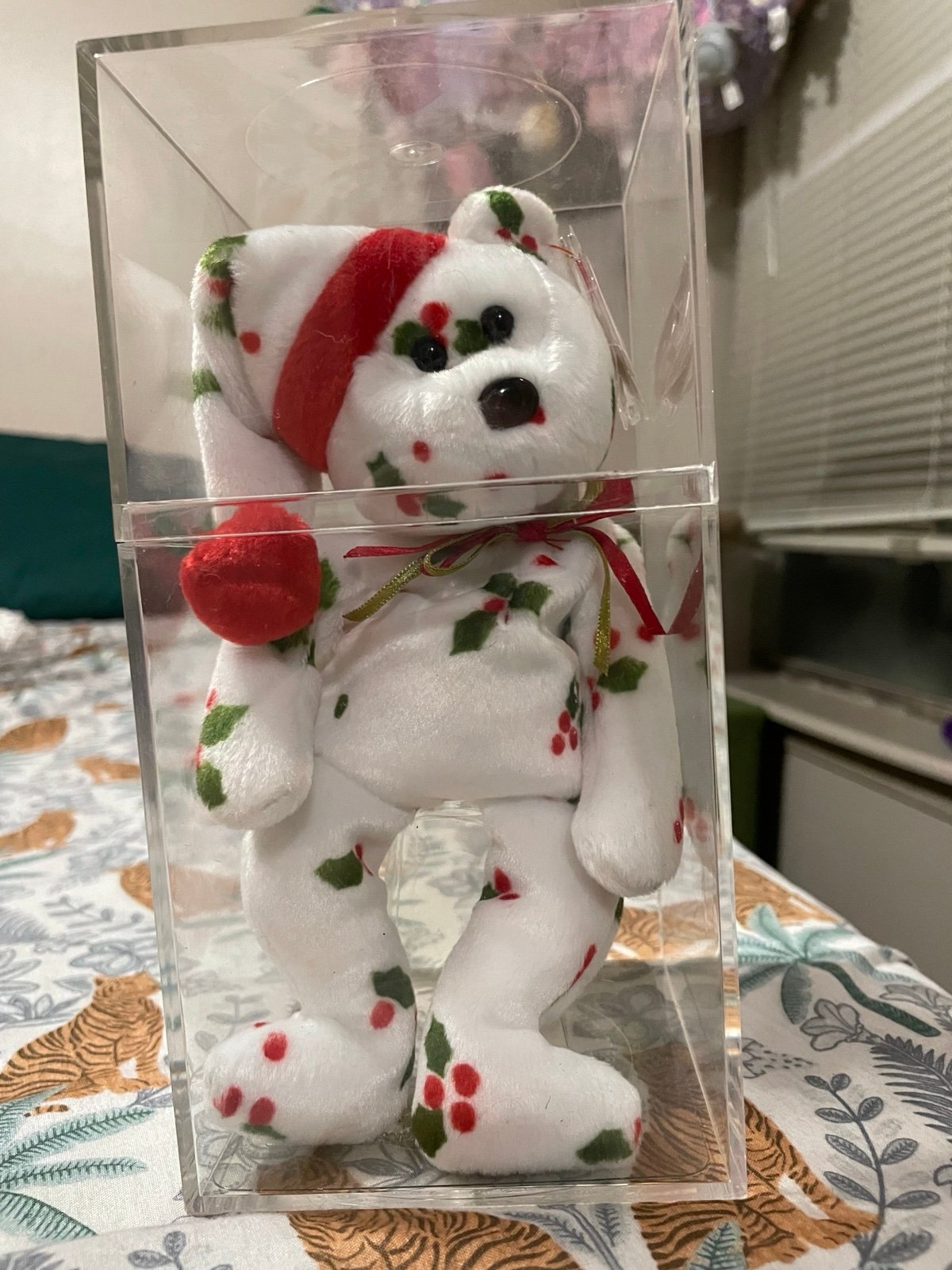 RARE 1998 Holiday Bear Beanie Baby with PE Pellets NWT