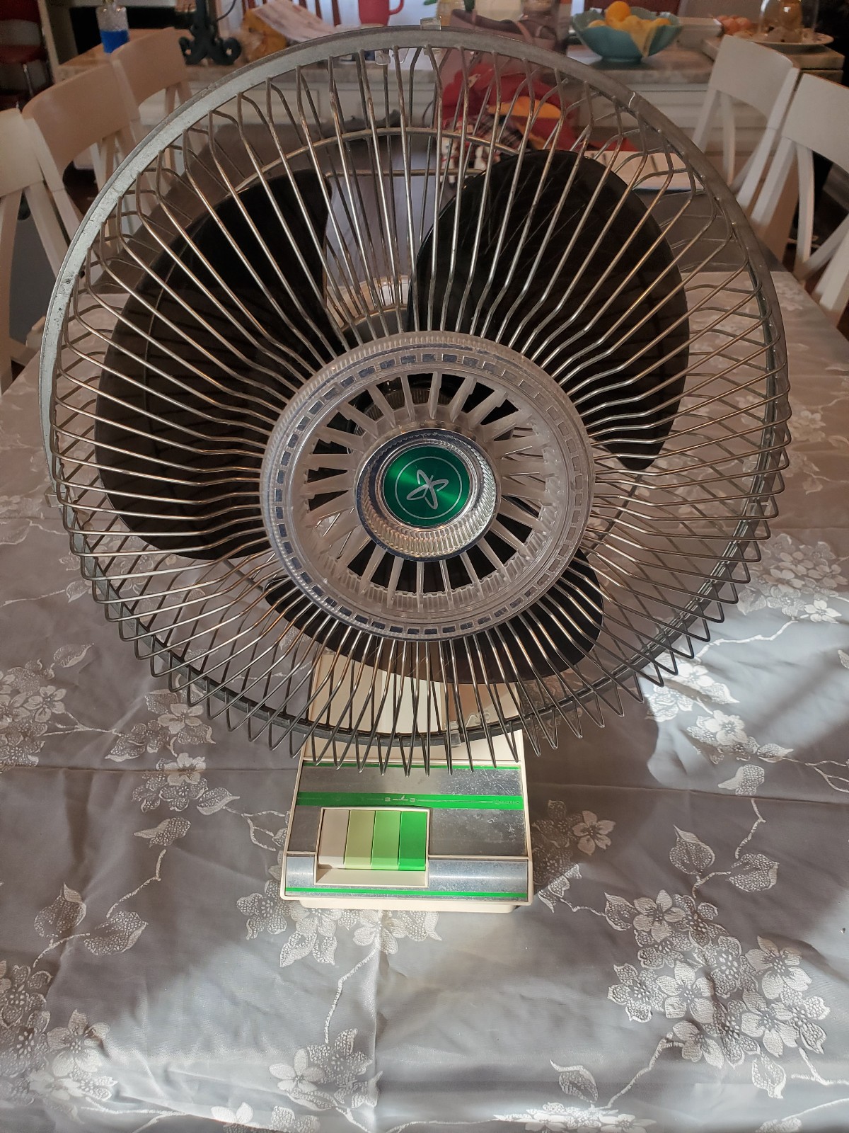 Vintage 1970's Lasco Sears tilting Atomic logo fan very rare
