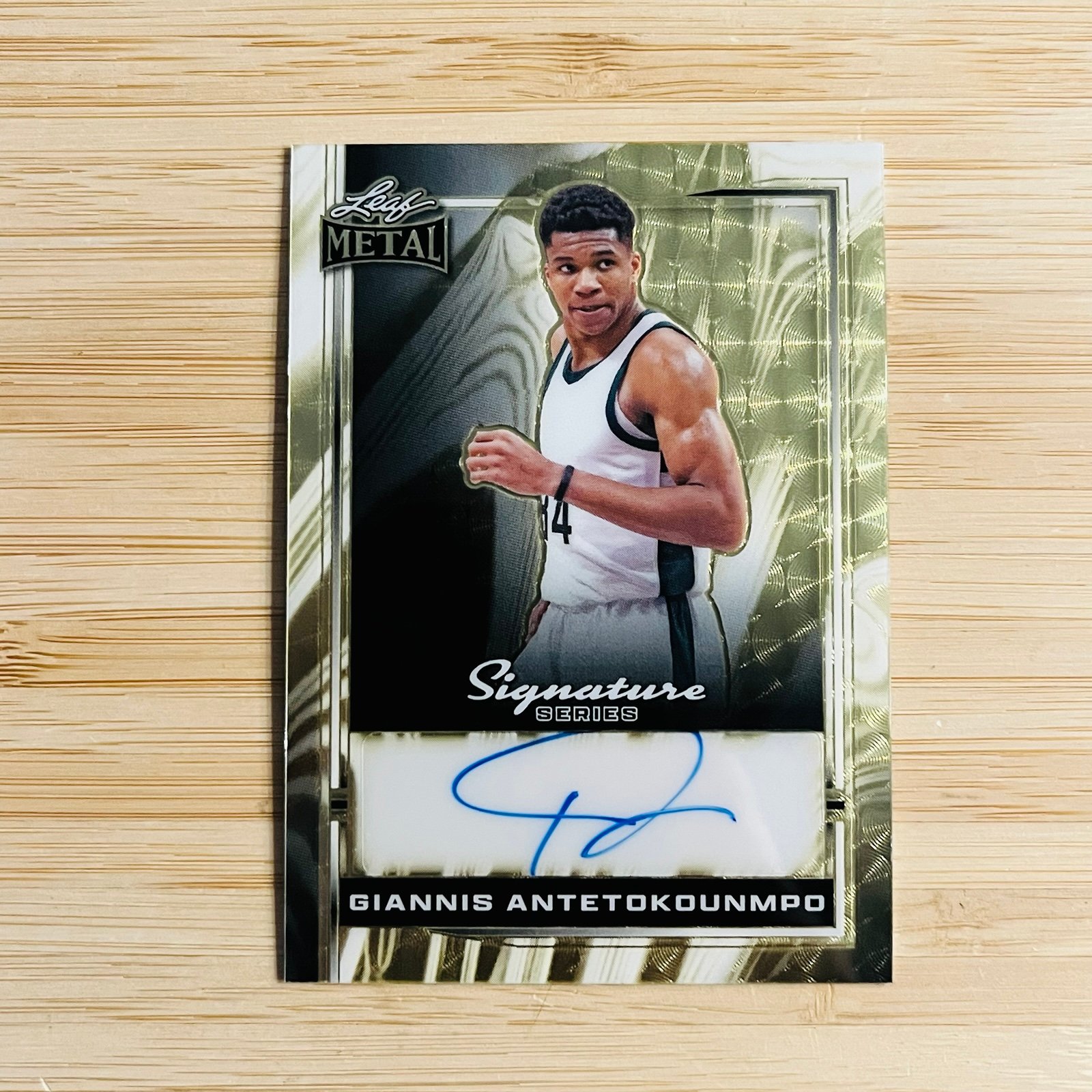 GIANNIS ANTETOKOUNMPO 2024 Leaf Metal Signature Series Superfractor Auto 1/1