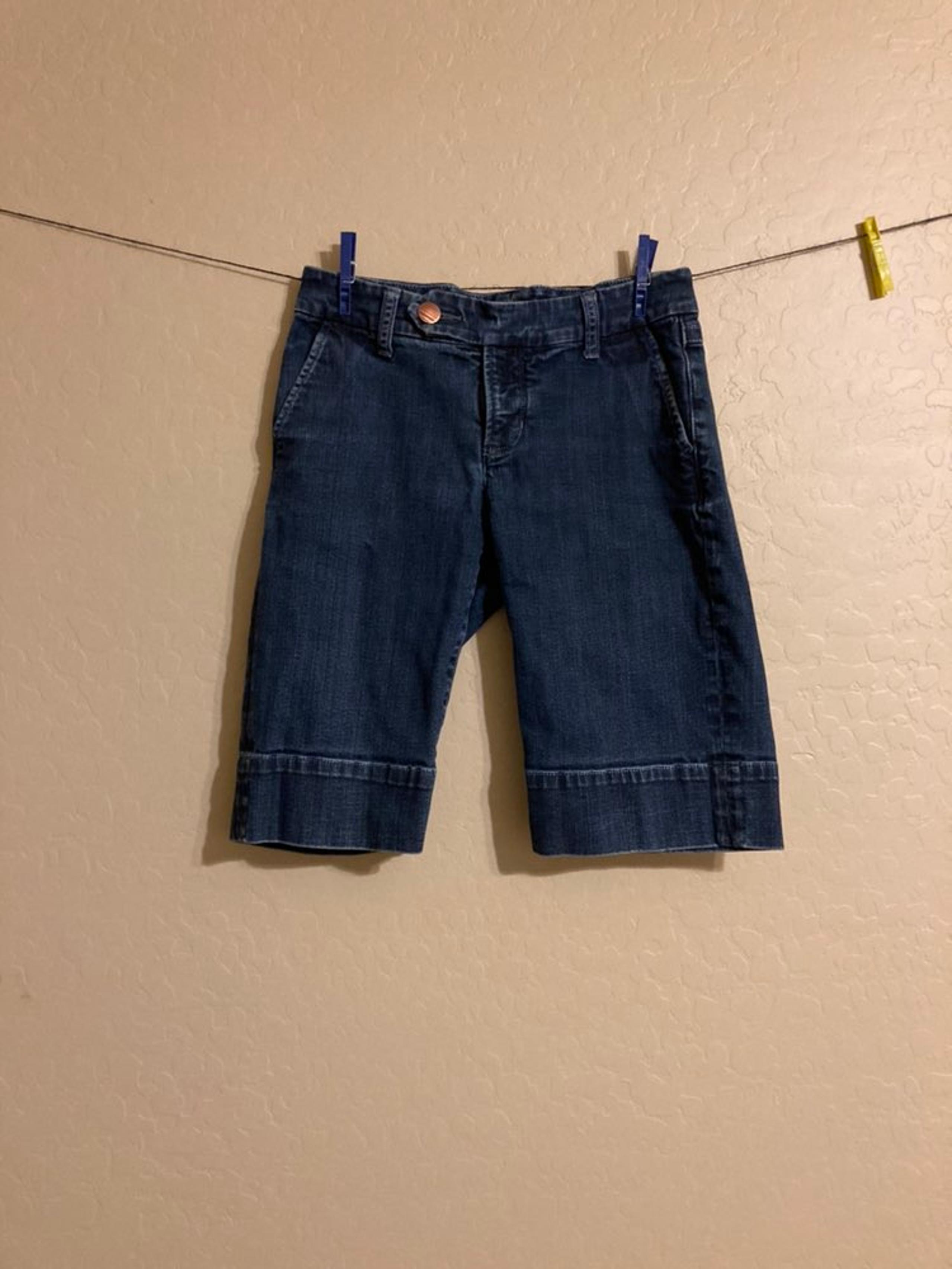 Cabi Jeans Size 4 Bermuda Shorts