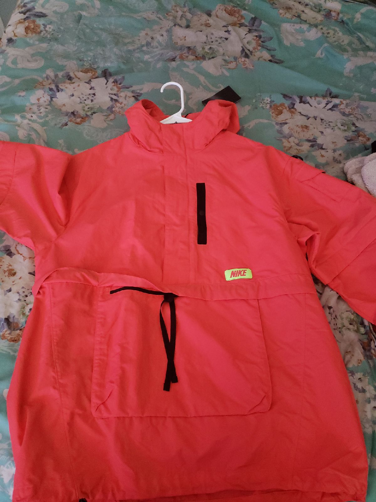 Nike Unisex Wind breaker/Sweater