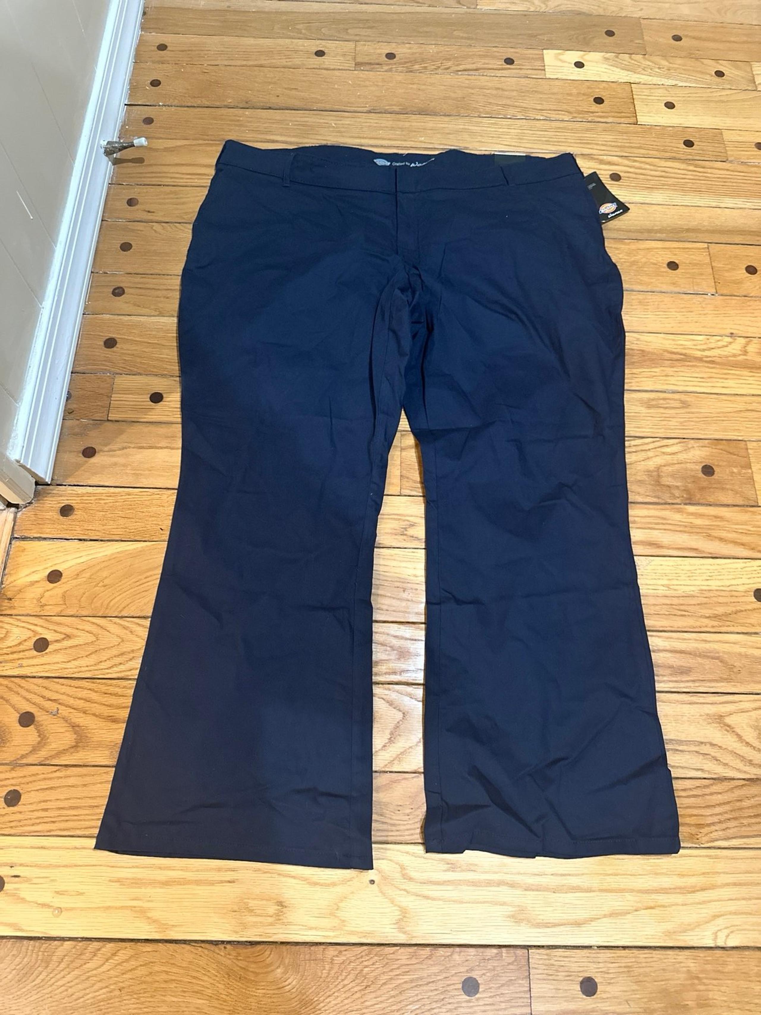 Dickies Women's Slim Fit Boot Cut Leg Twill Pant-Petite/Tall