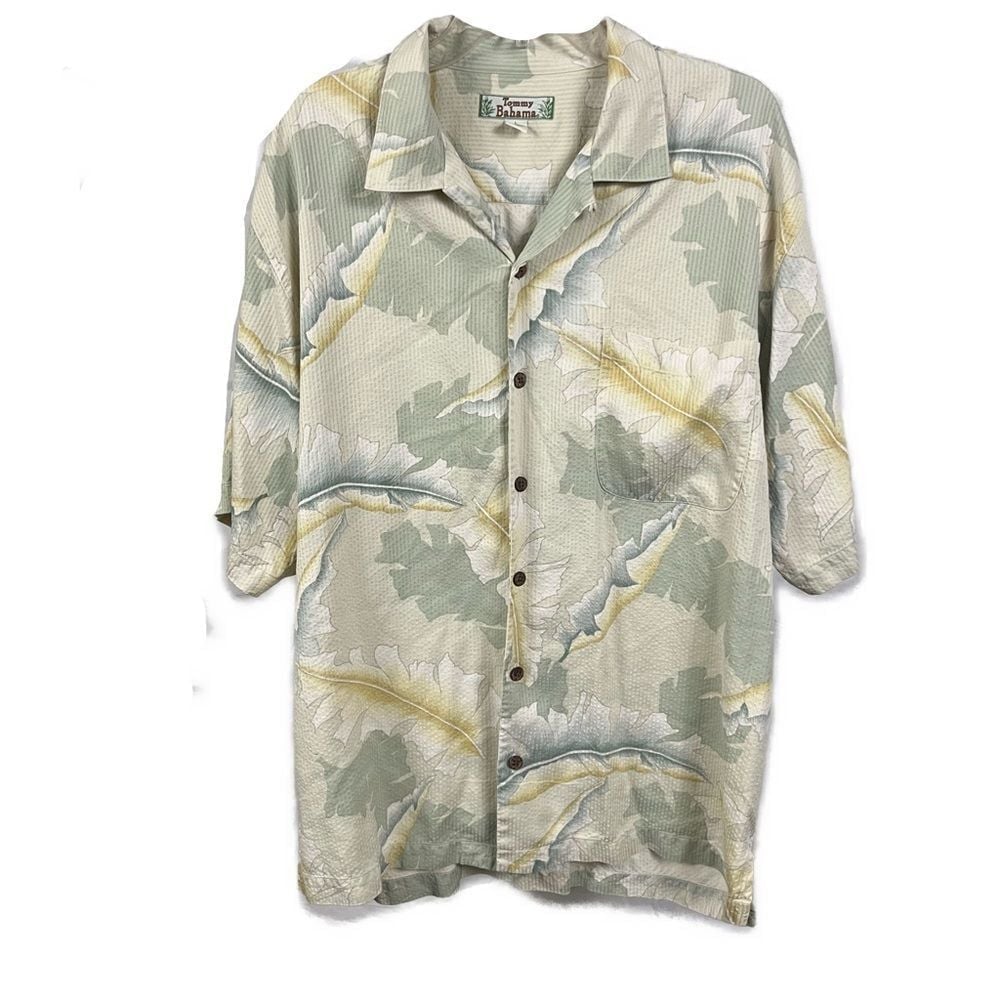 Tommy Bahama 100% Silk Hawaiian Print Short Sleeve Button Down Shirt- Size Large