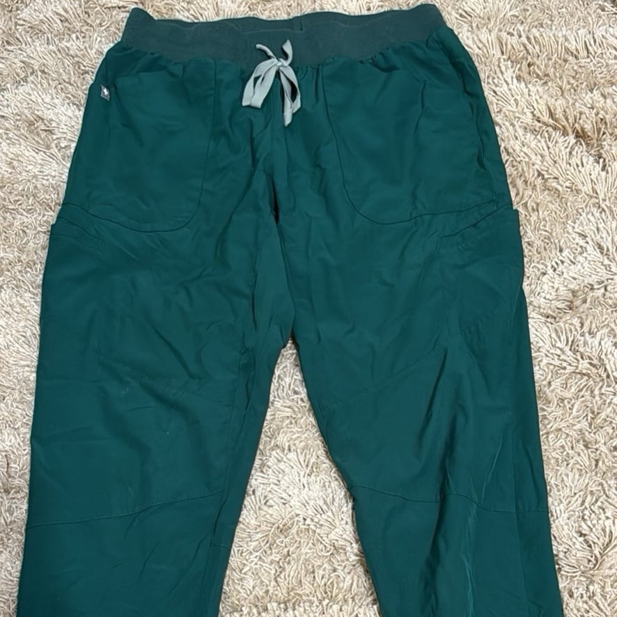 Figs Technical Collection Large Hunter Green Joggers