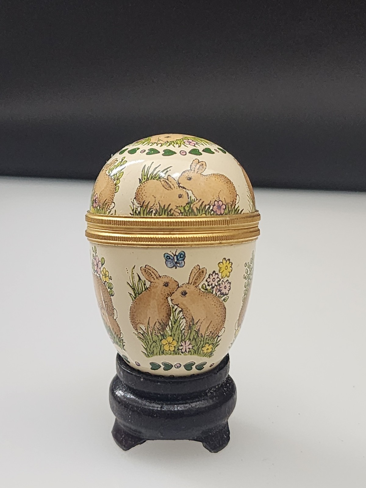 Halcyon Days Enamel Trinket Box Egg Shaped Bunny Rabbit Family Heart Flowers
