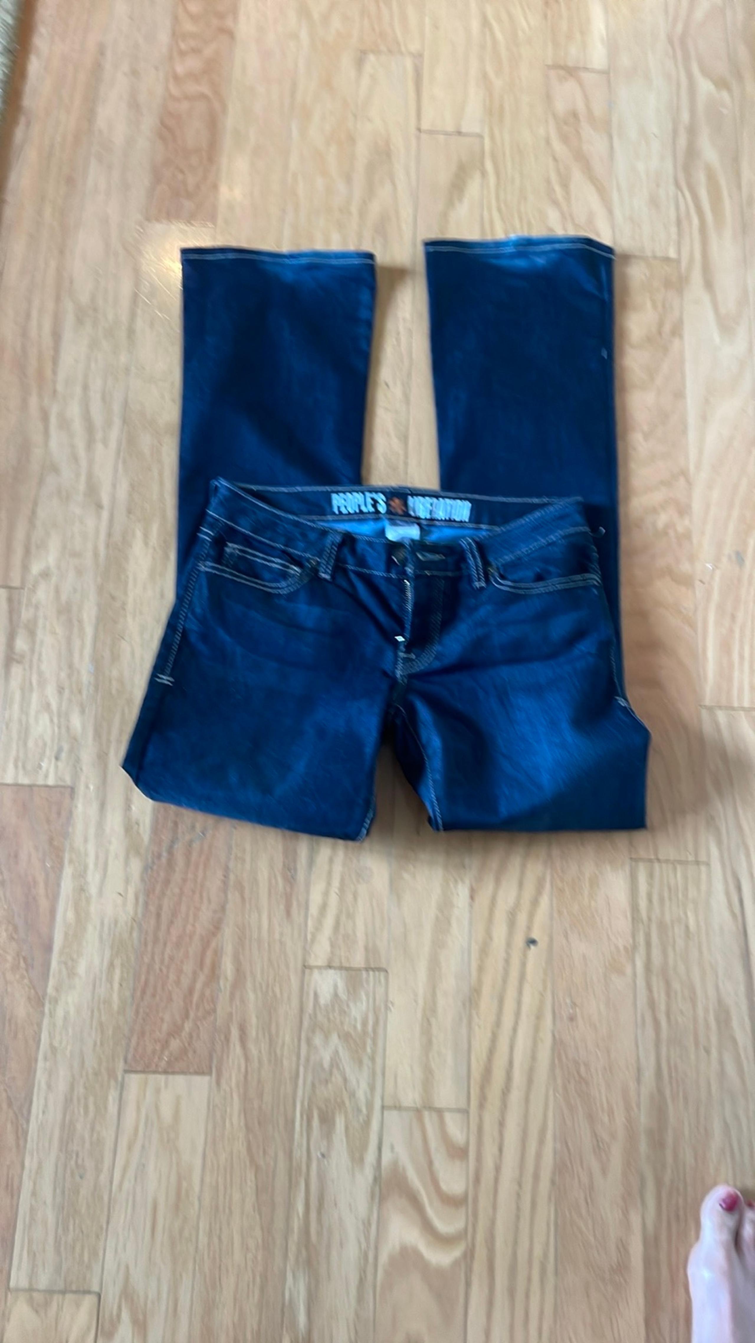 People’s liberation boot cut jeans size 27