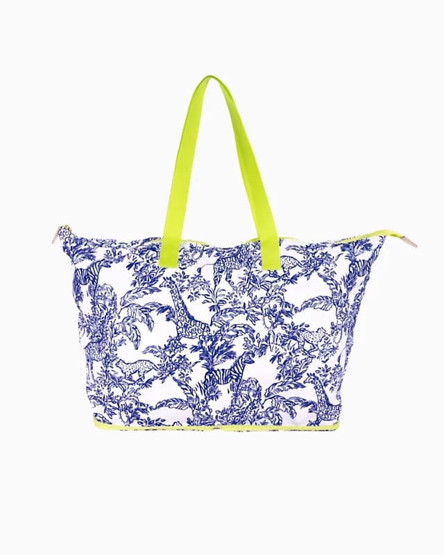 Lilly Pulitzer Weekender Bag Getaway Packable Tote - Resort White Safari Party
