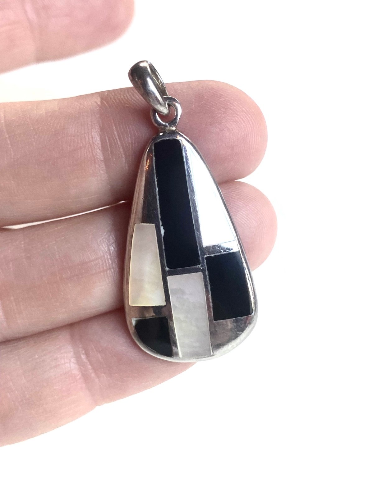Vintage Modernist Mother Of Pearl Black Onyx Inlay Pendant Sterling Silver 925