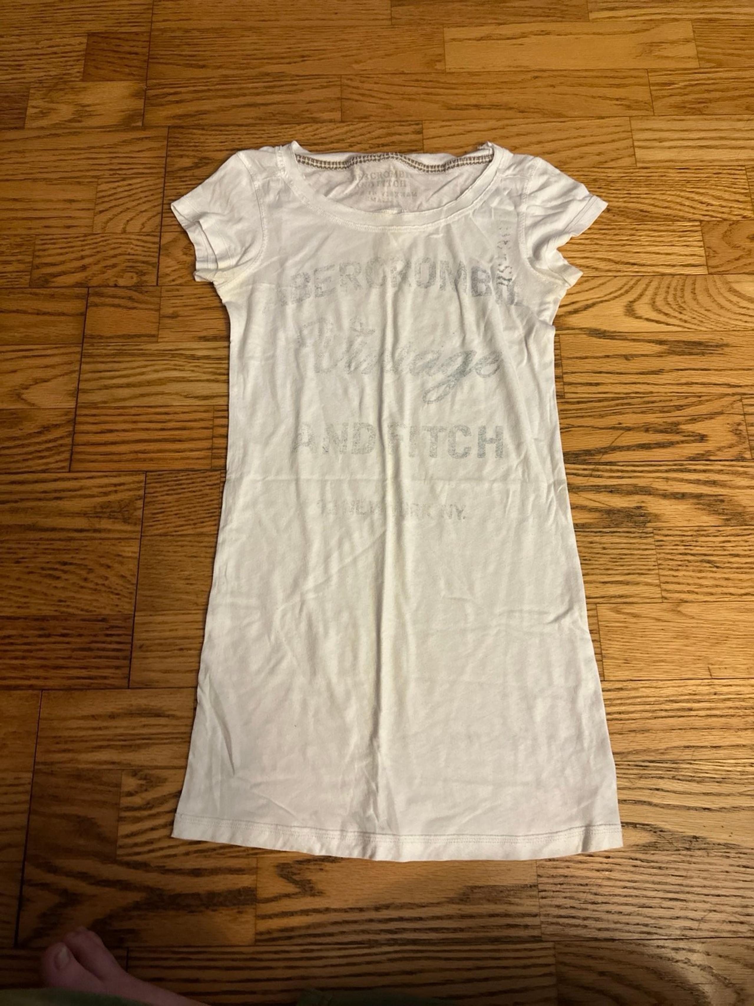 Abercrombie &Fitch tshirt