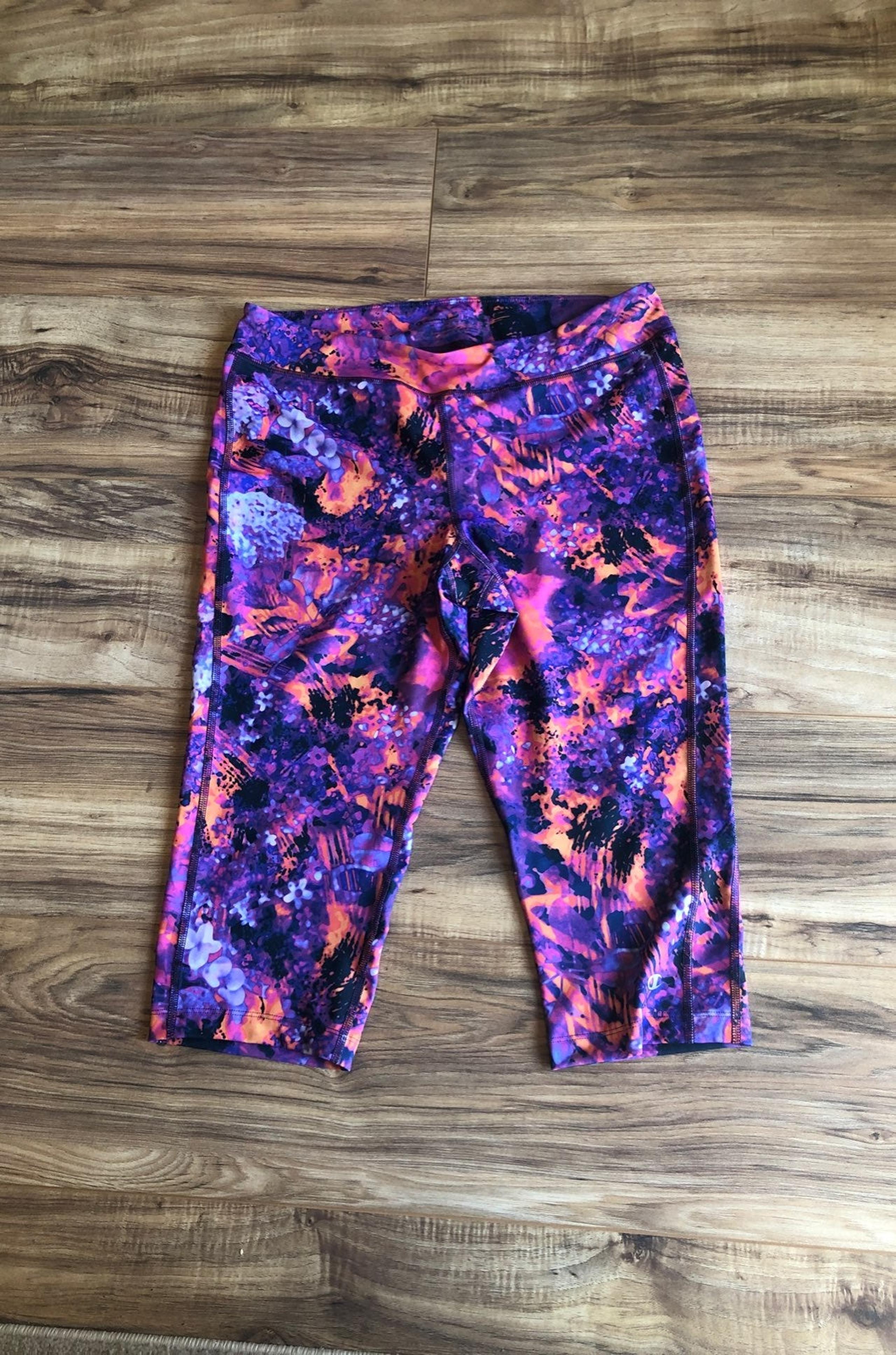capri leggings Size Large