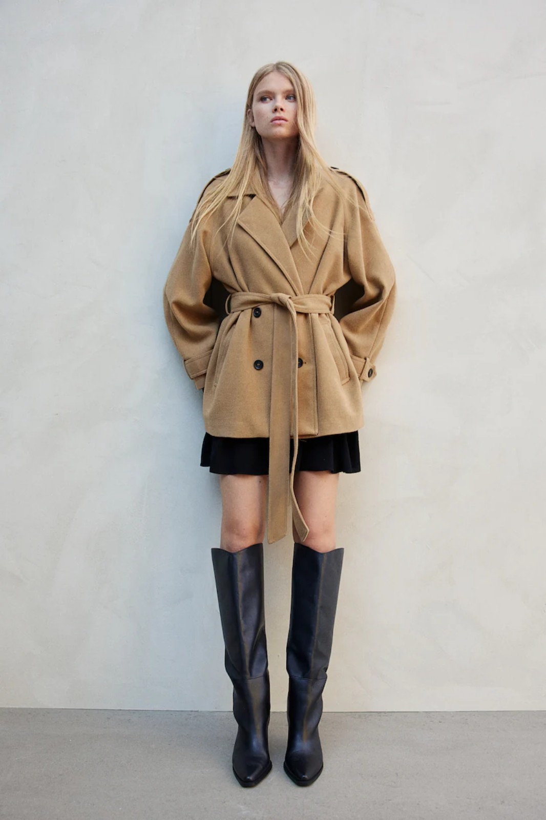 New With Tags H&M Womens Short felted pea coat BEIGE SIZE MEDIUM