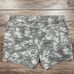 Spanx Women's Stretch Twill 5 Shorts Stonewashed Green Camo Size Large NWT