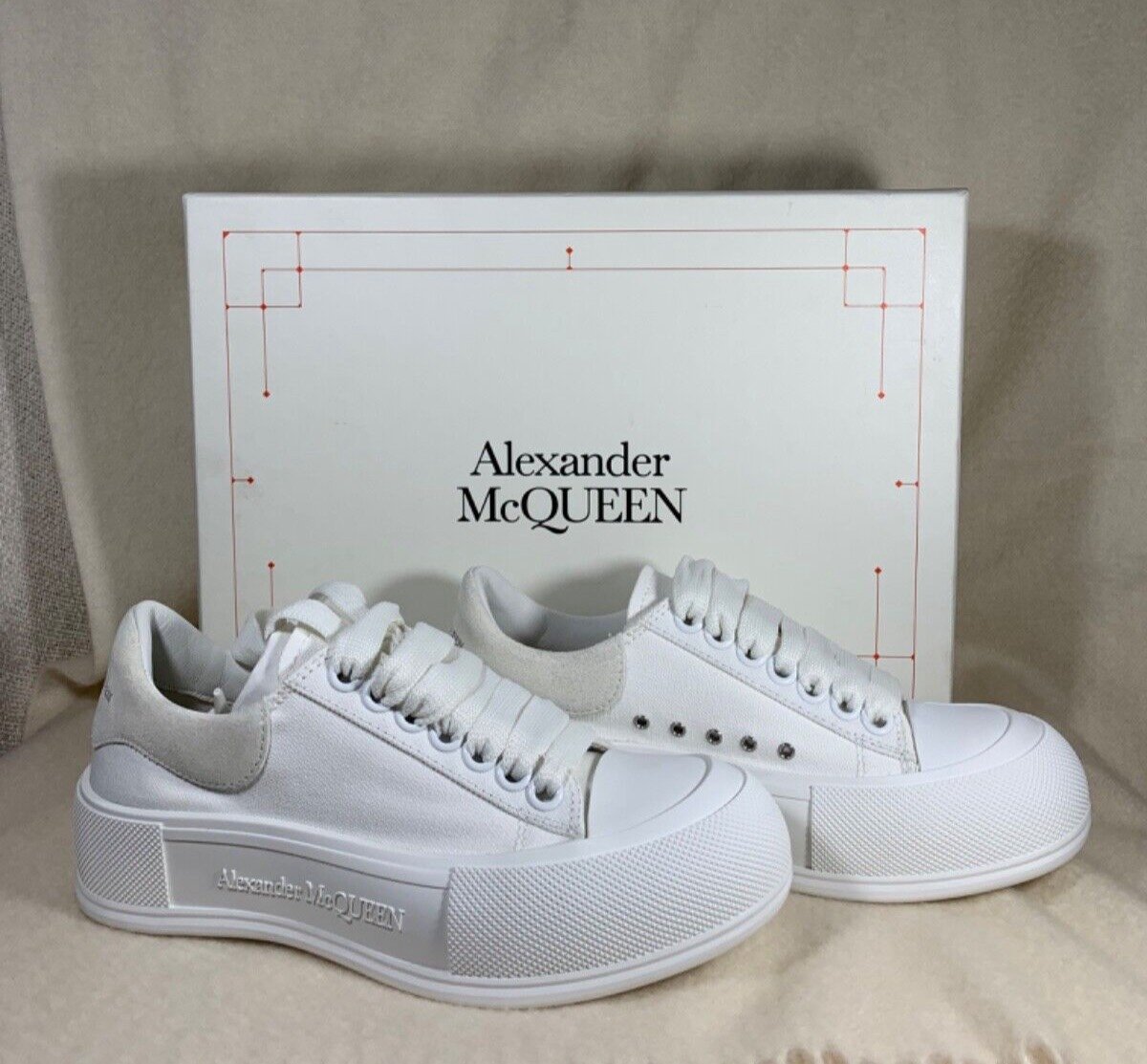 ALEXANDER MCQUEEN Women's Optic White Deck Lace-Up Plimsoll Sneaker Size 34