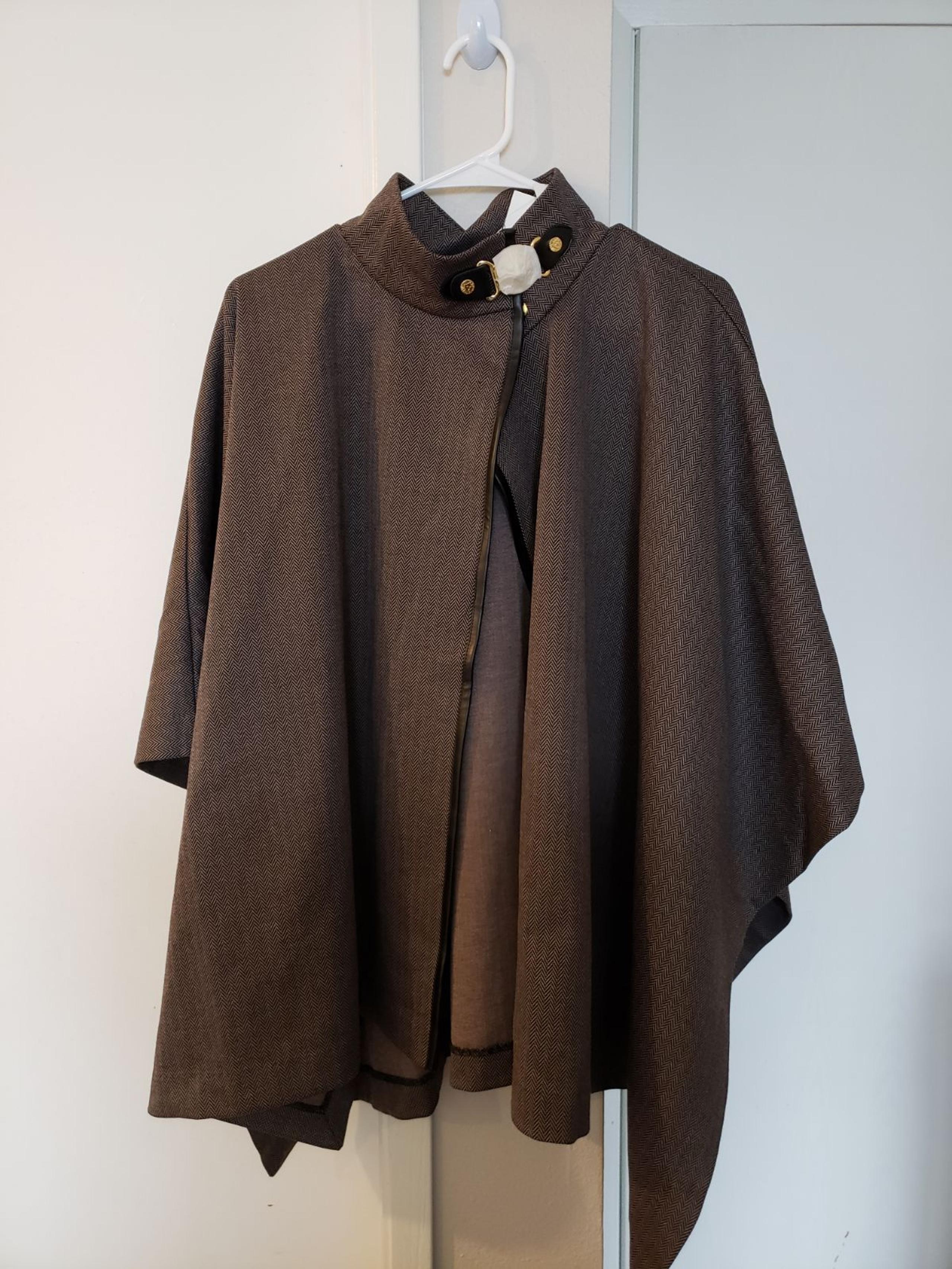 Anne Klein women cape