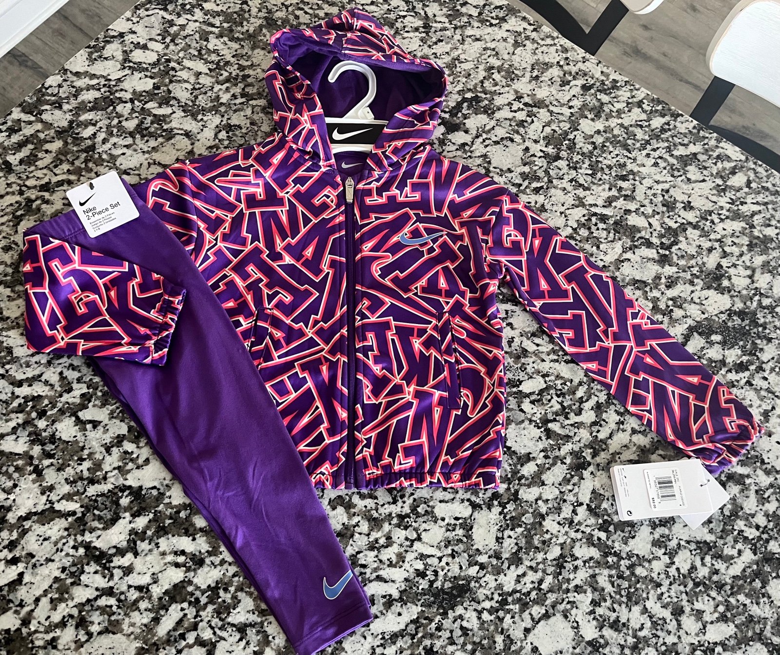 Nike Set Size 4