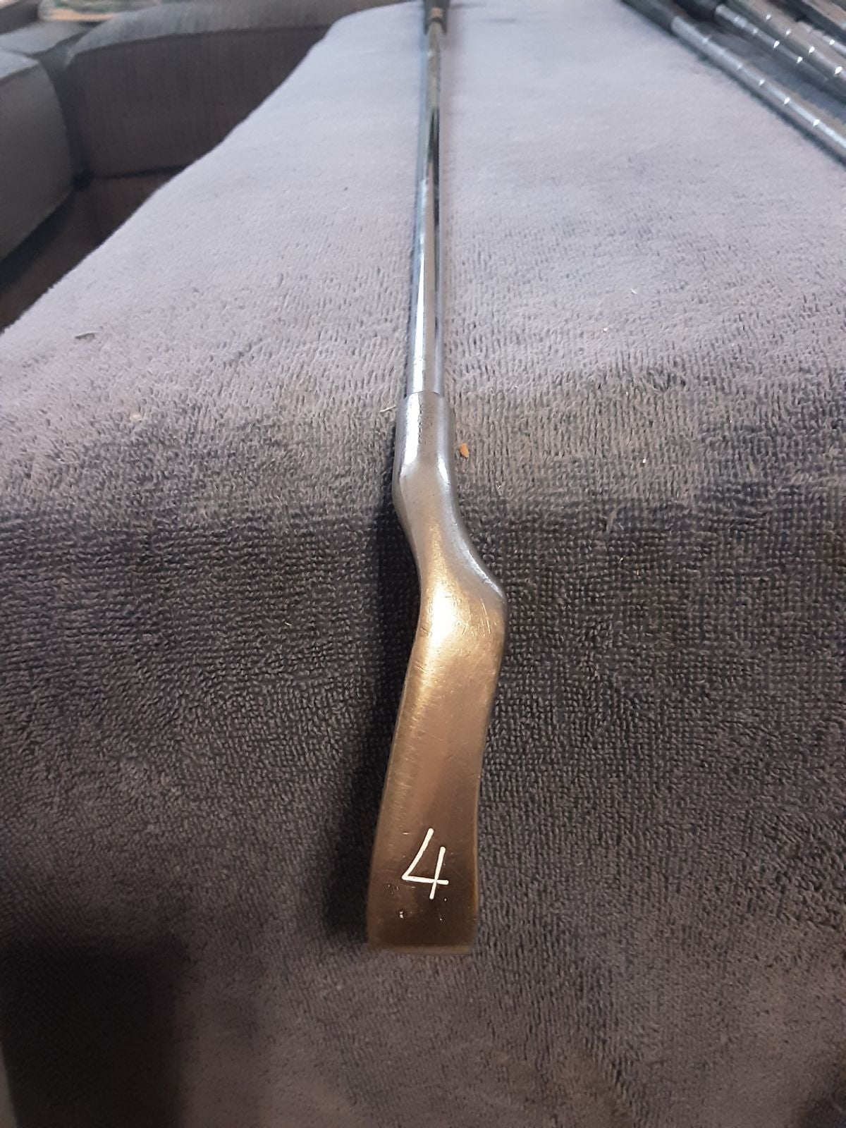 Ping 4 iron white dot