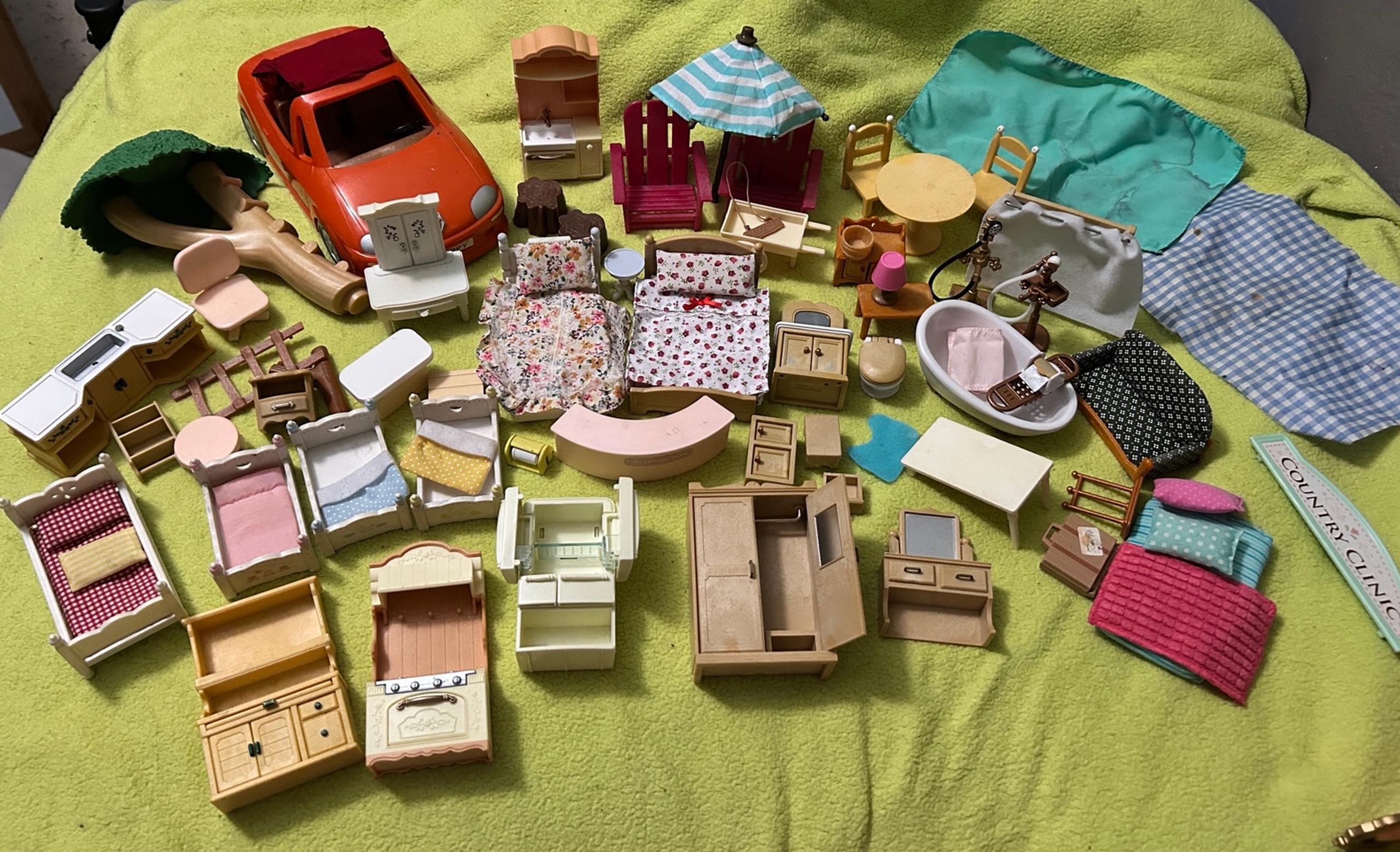 calico critter furniture lot (misc, read desc)