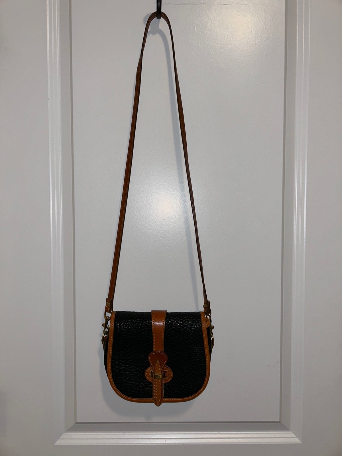 Dooney & Bourke Vintage Black and British Tan Crossbody Bag