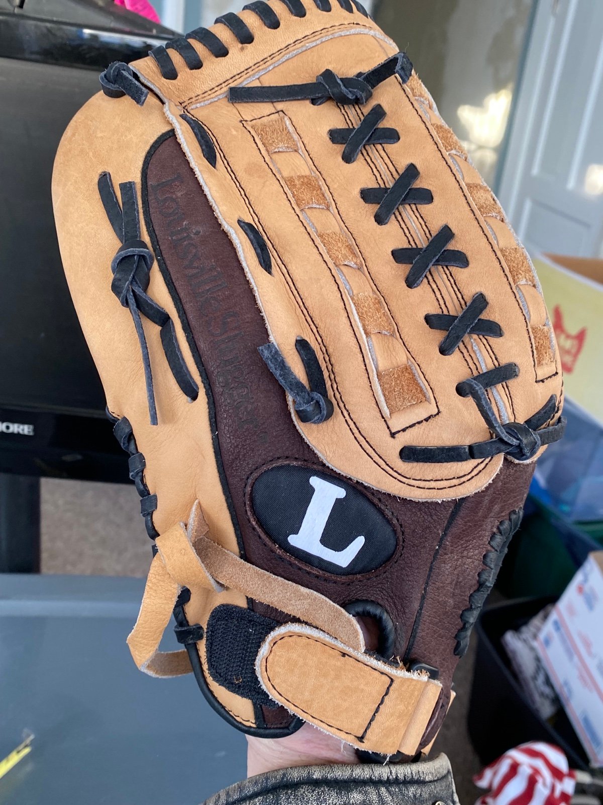 Louisville Slugger DY1350 Baseball Softball Glove Dynasty Series 13.5 LHT