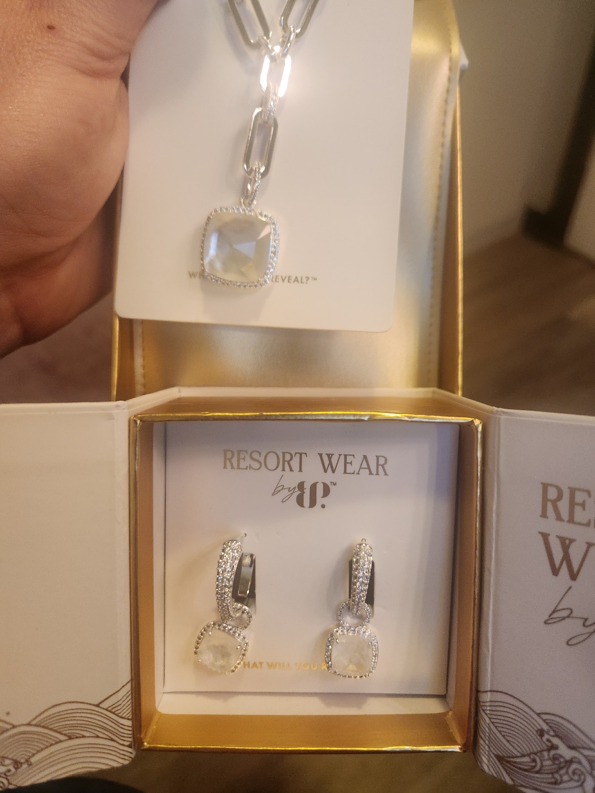 Bomb Party Resort Wear Set