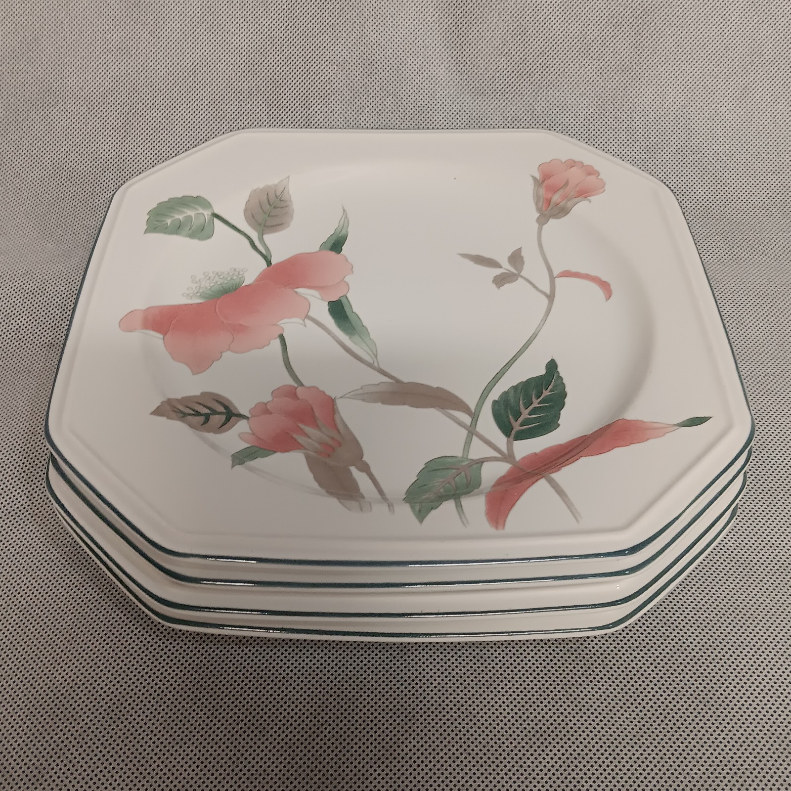 Mikasa Continental Silk Flowers Salad Plates 4 F3003 8 3/8 Octagonal Shape