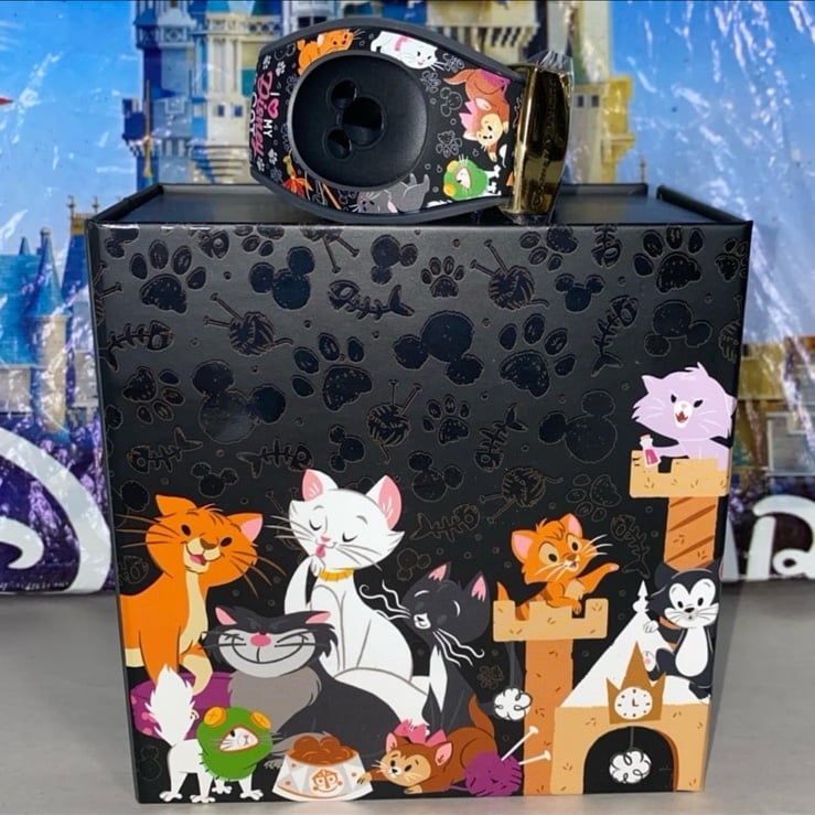 Disney parks x dooney & bourke I love my Disney cat LE 2000 Magicband 2.0 NWT