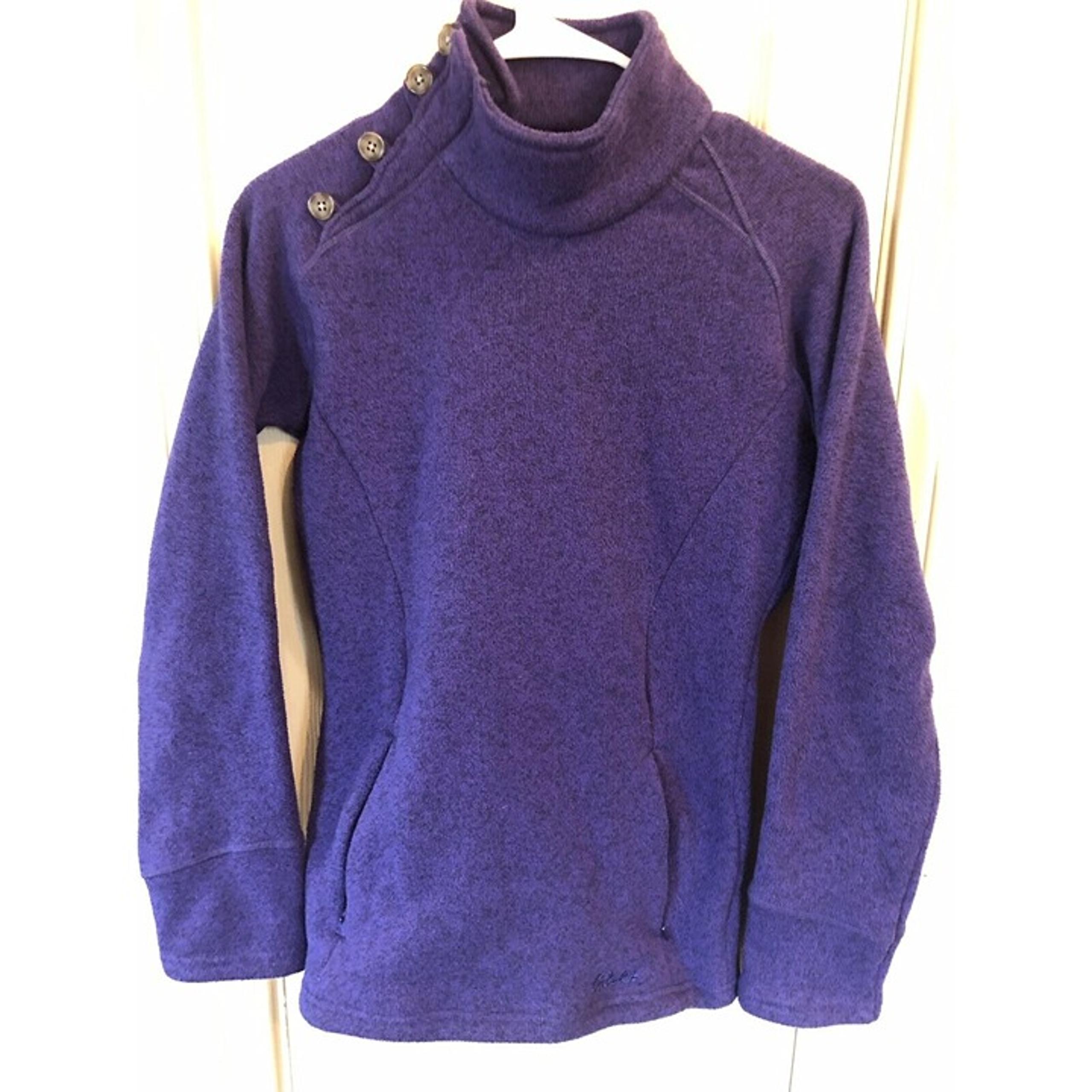 Cabela’s  Womens Small Purple Long Sleeve Fleece With Button Collar Sweater