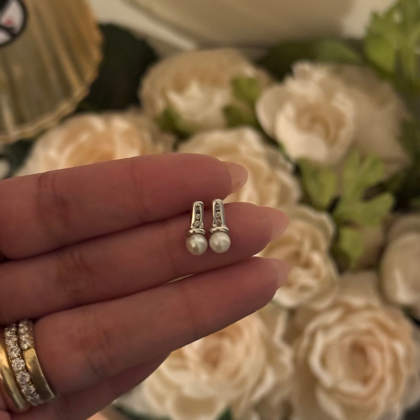 14k white gold real pearl and natural diamond stud earrings