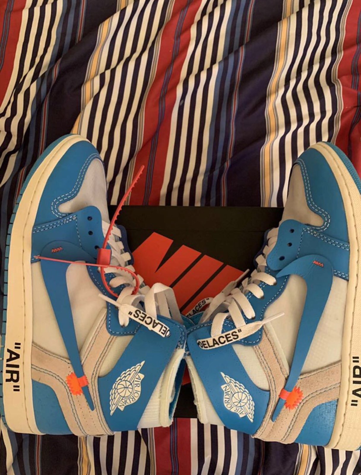 off white jordan 1 UNC