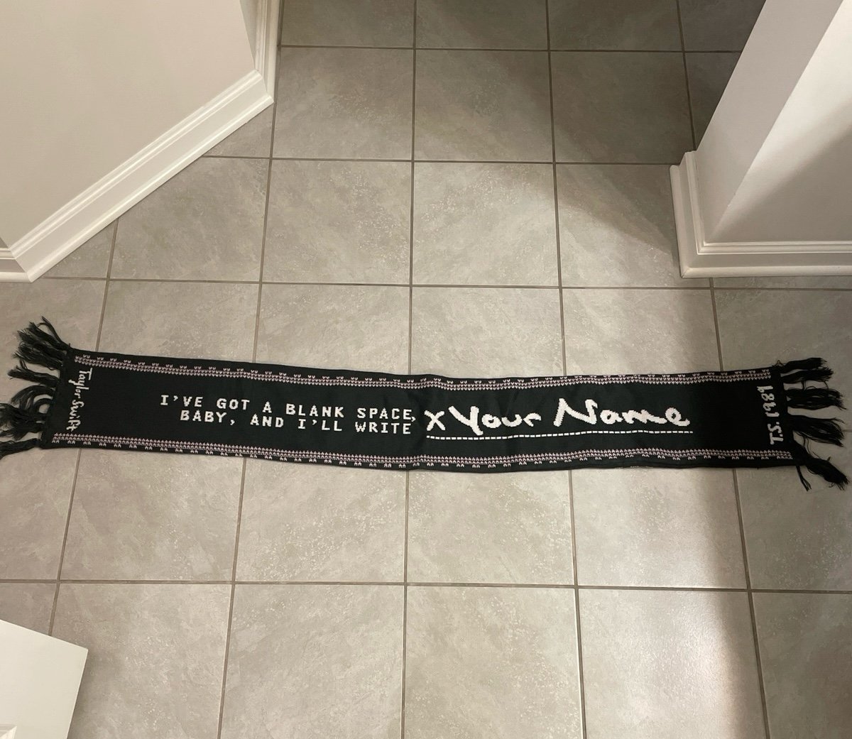 Taylor Swift scarf