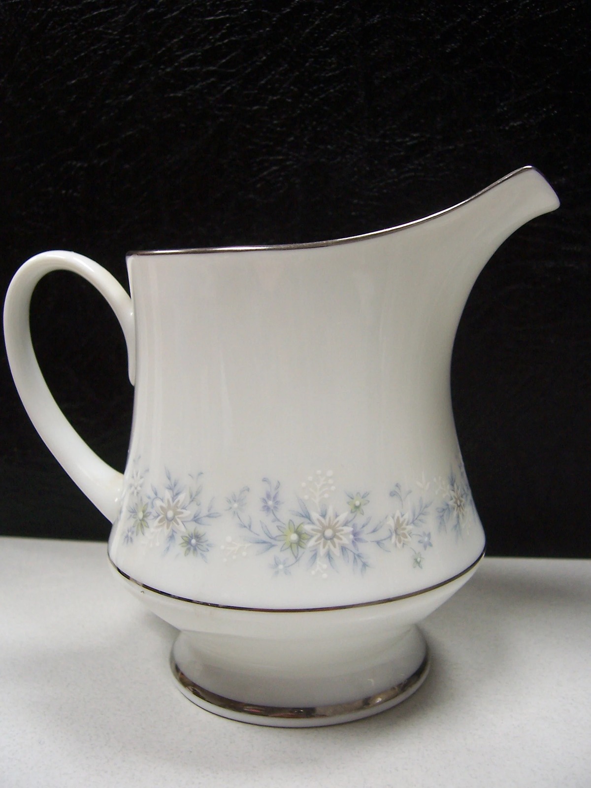 Marywood by NORITAKE - Creamer & Sugar Bowl
