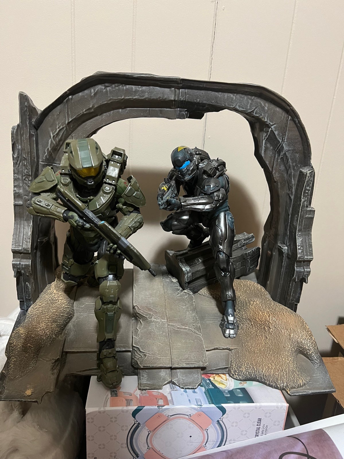 Halo 5 Guardians Statue Diorama