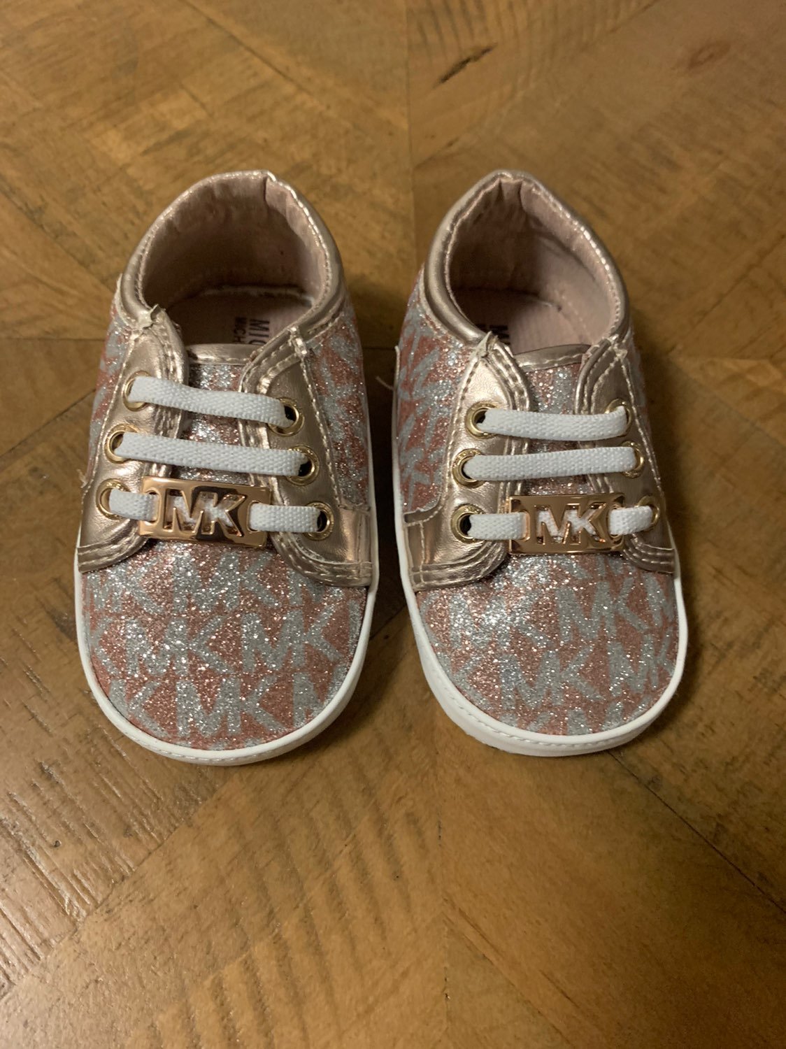 Michael Kors Toddler Logo Shoes Size 9-1