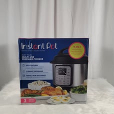 Instant Pot Duo Plus 3-Qt. 9-in-1 Multi-Use Pressure Cooker