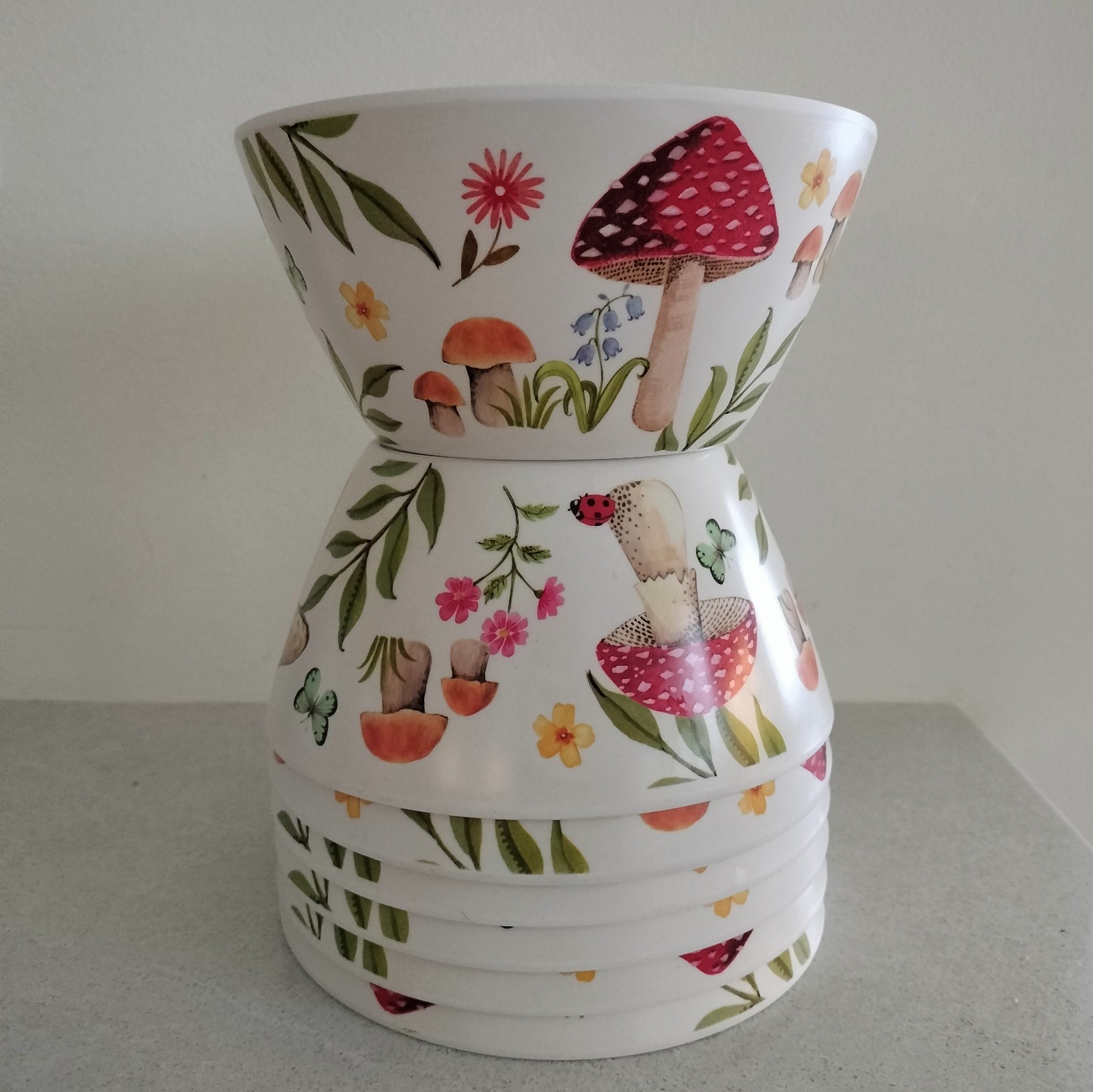 Harvest Green Studio Mushroom Butterfly Flower Melamine 7 Bowls