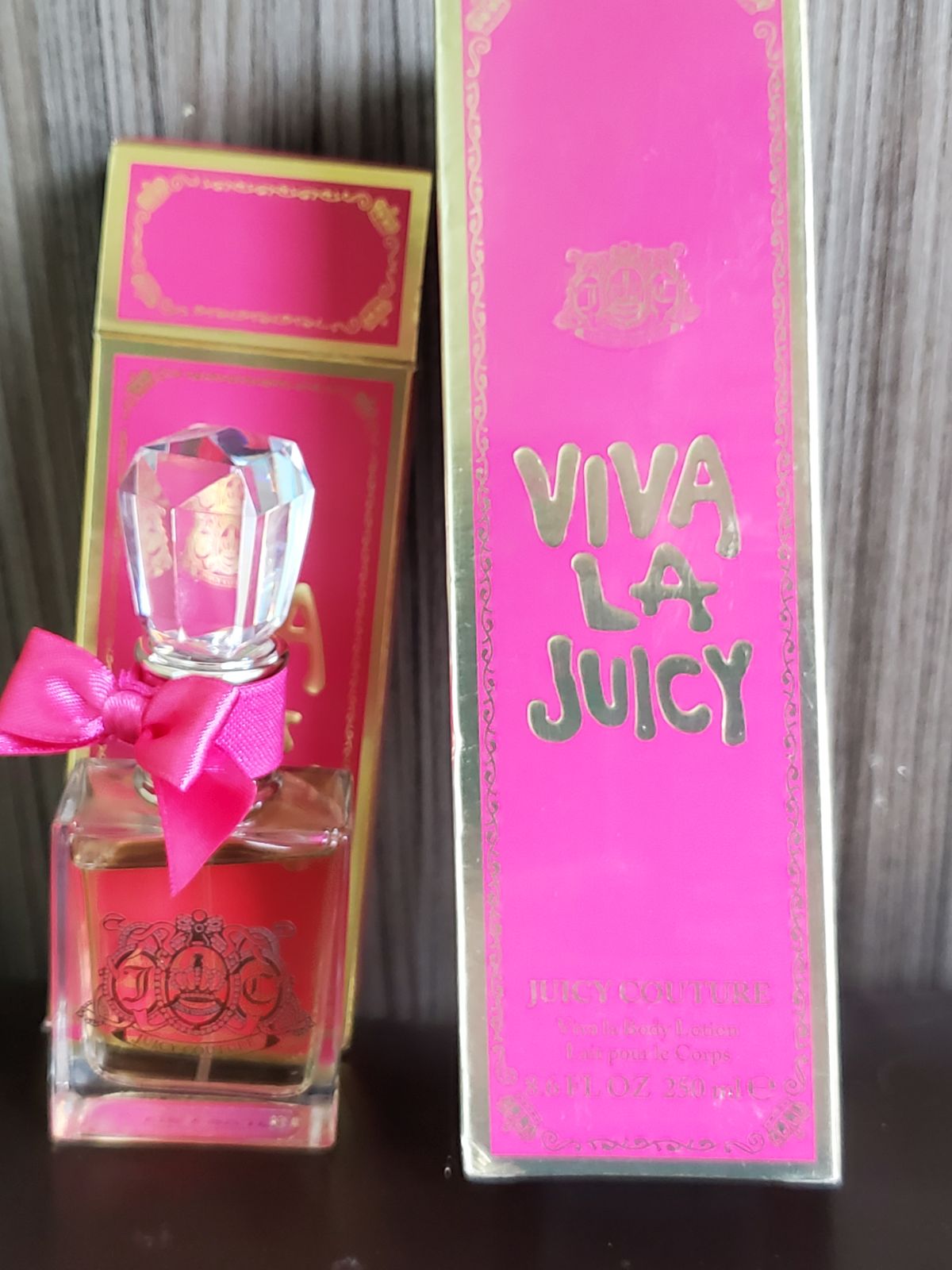viva la juicy by juicy Couture perfume 2pc: 1oz edp+ 8.6 body lotion