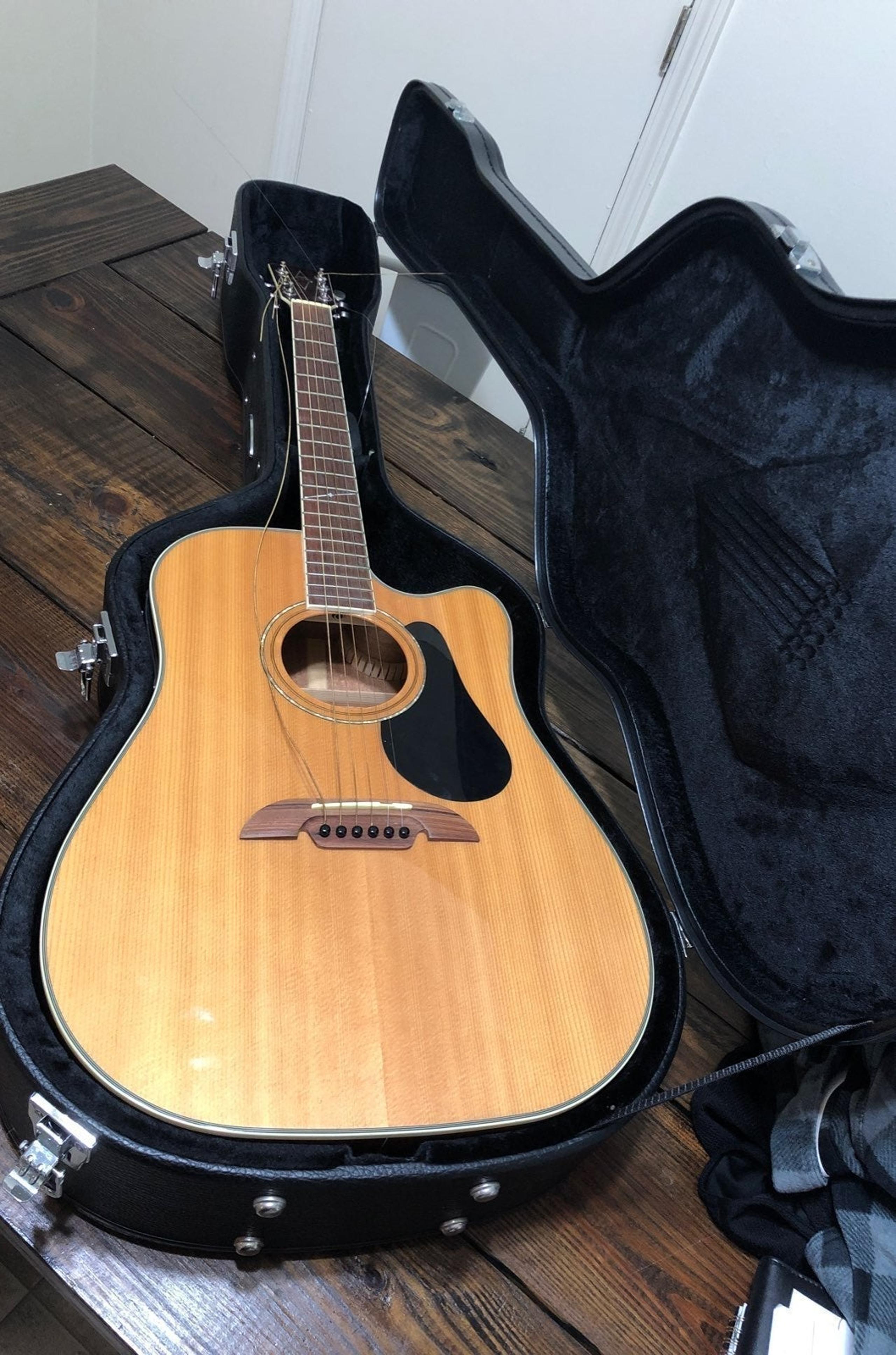 Acoustic Electric Guitar