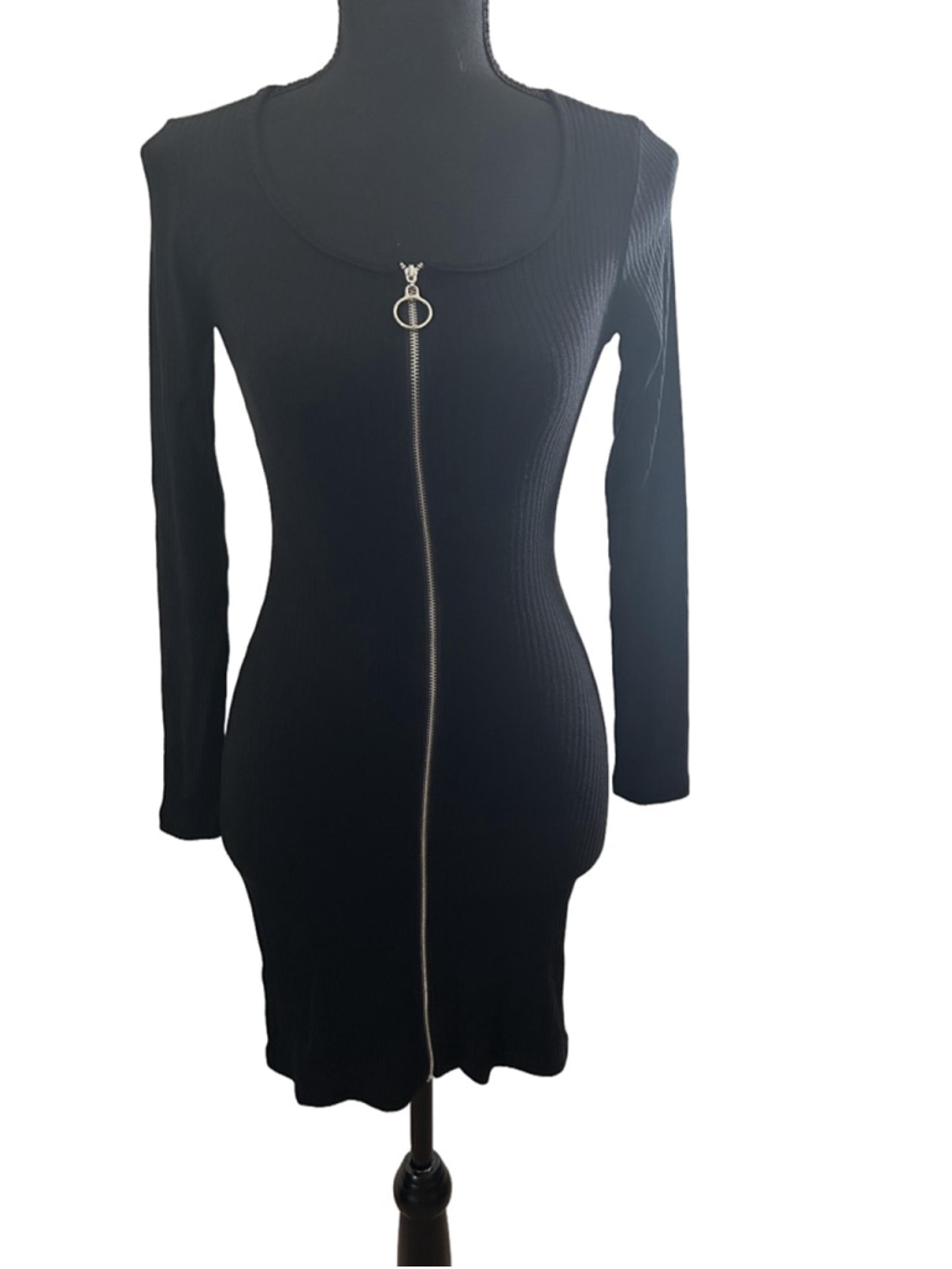 NWOT Women's Olivaceous Dress Size S Black