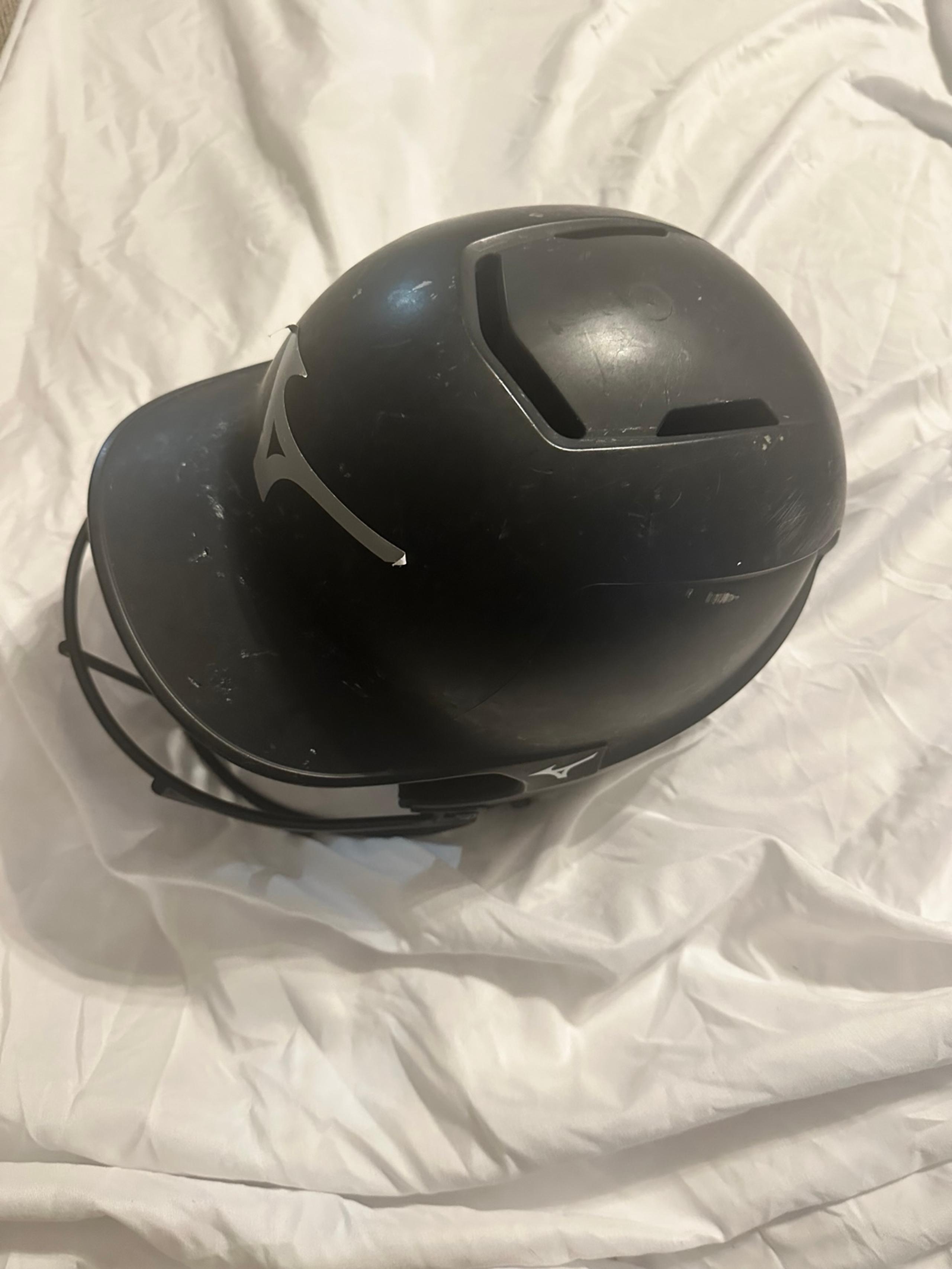 Mizuno softball helmet