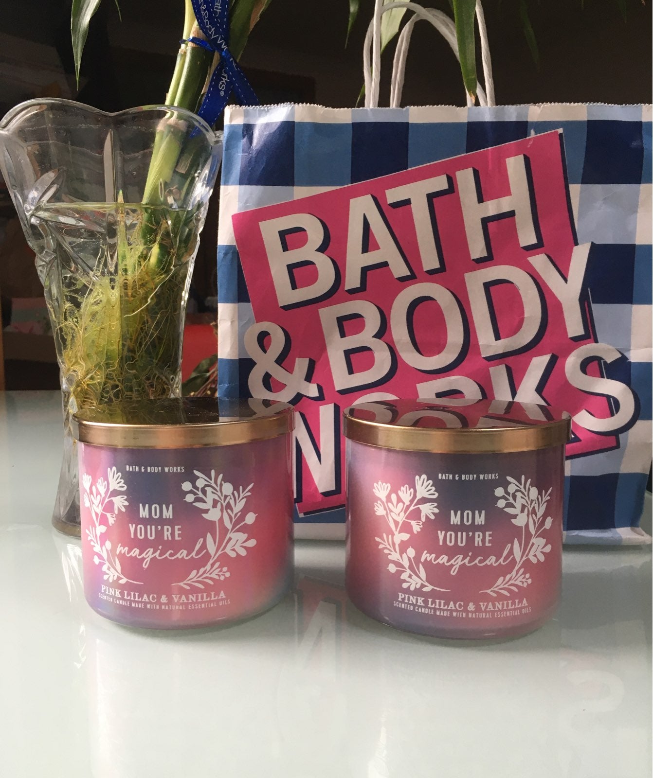 bath & body works mom you’re magical 3 wick candle X2