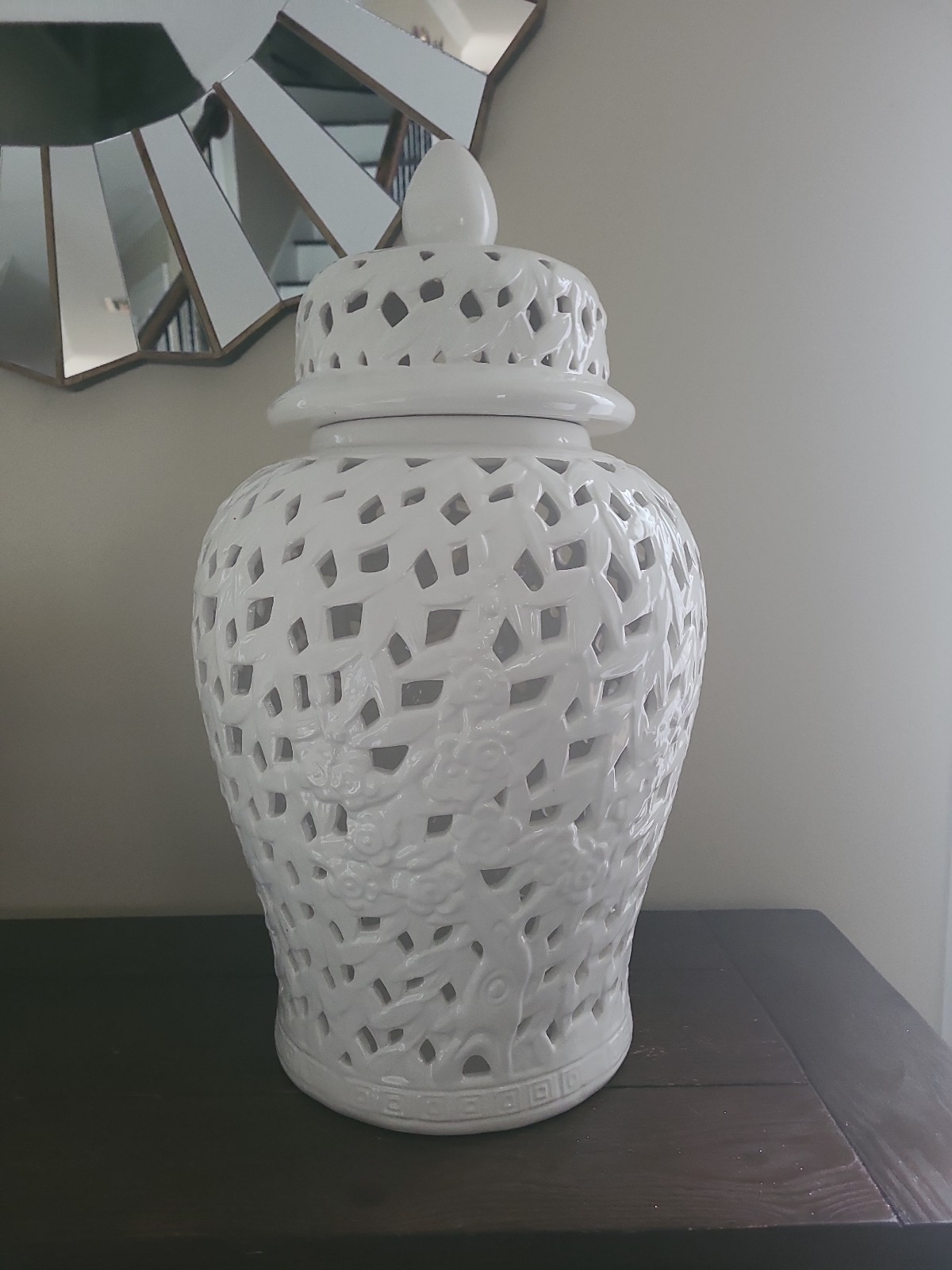 White xlarge 24 in Ginger jar