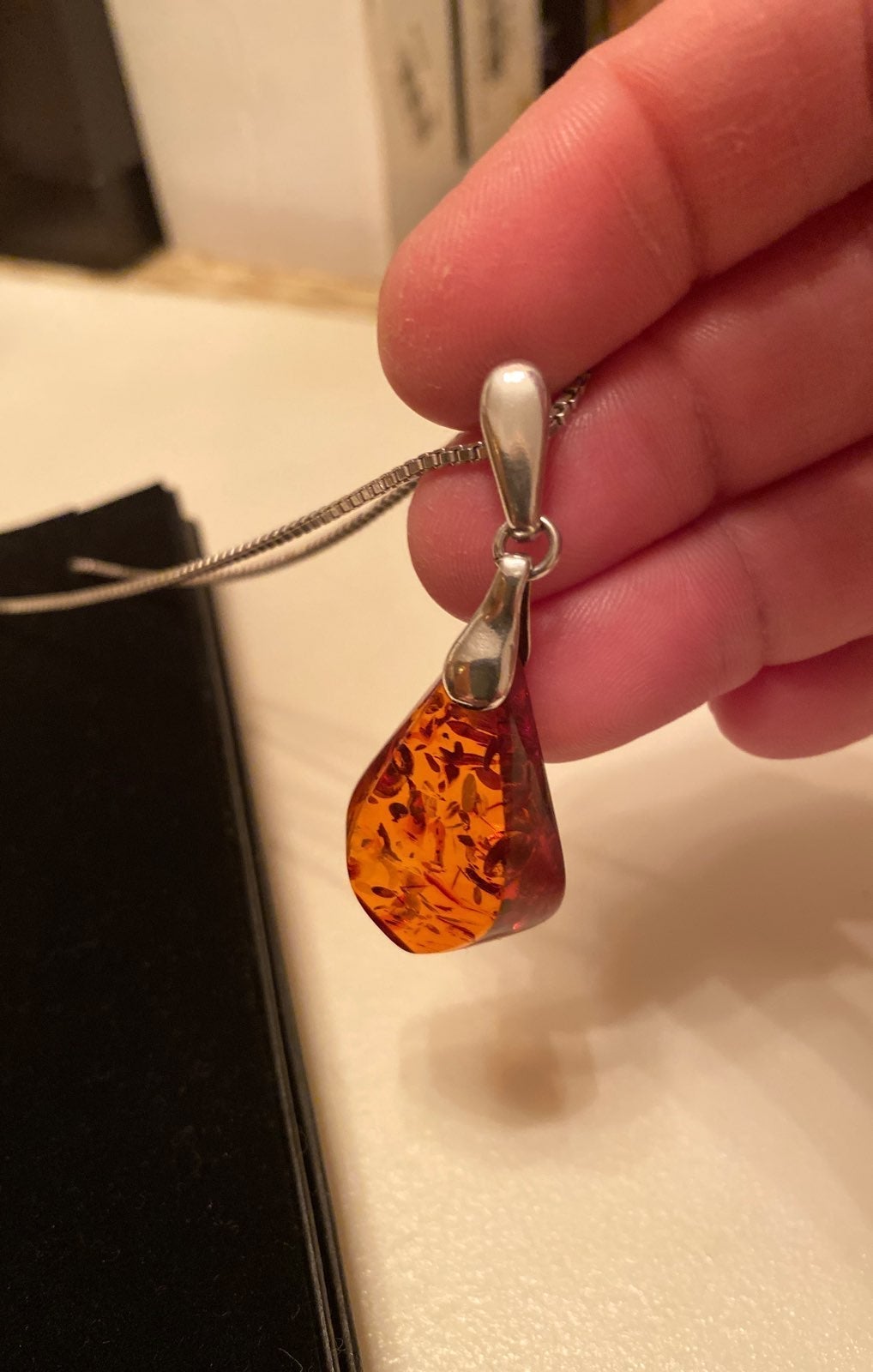 A beautiful pendant with 18 necklace