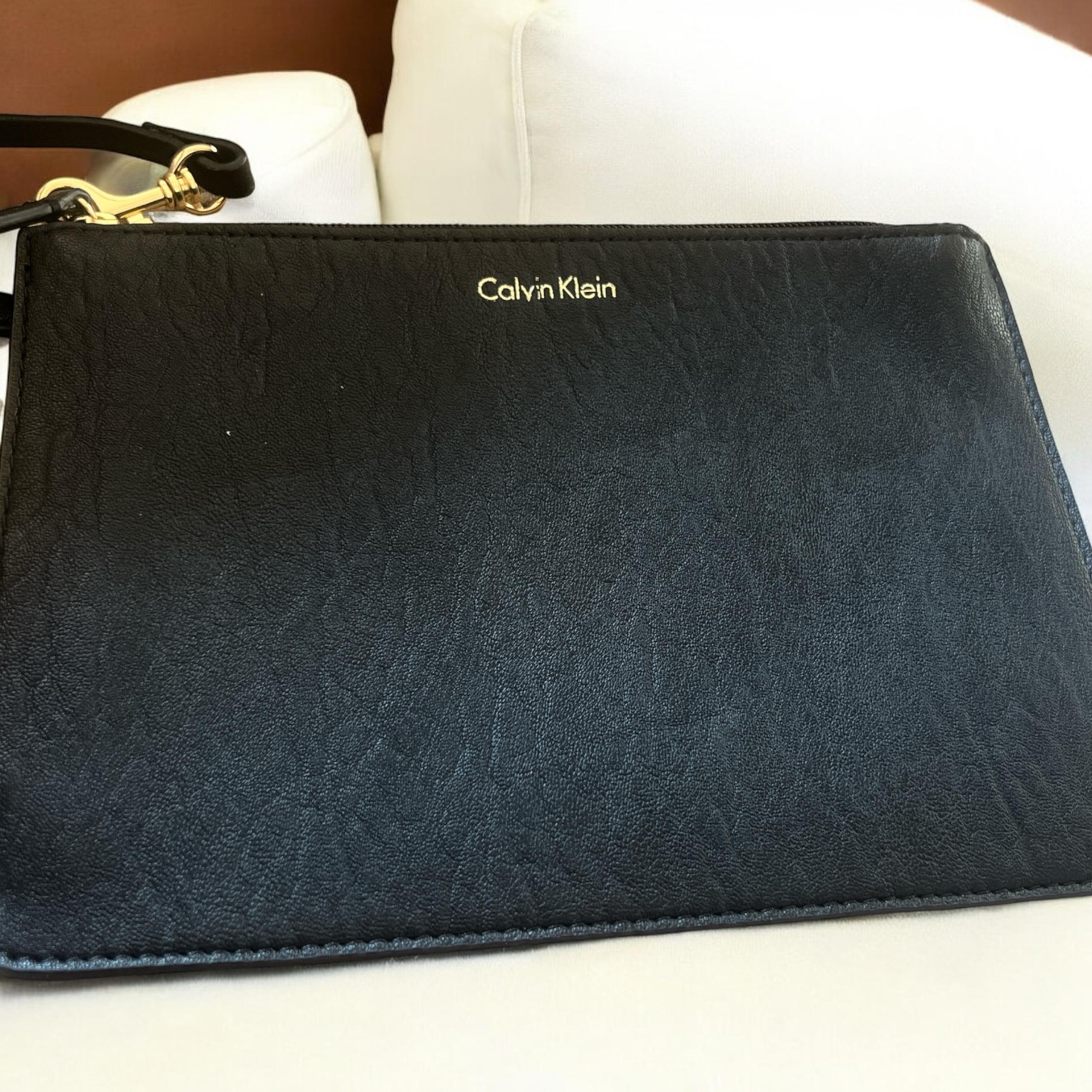 Calvin Klein Pouch Black Leather Purse Bag Wristlet Travel Fun
