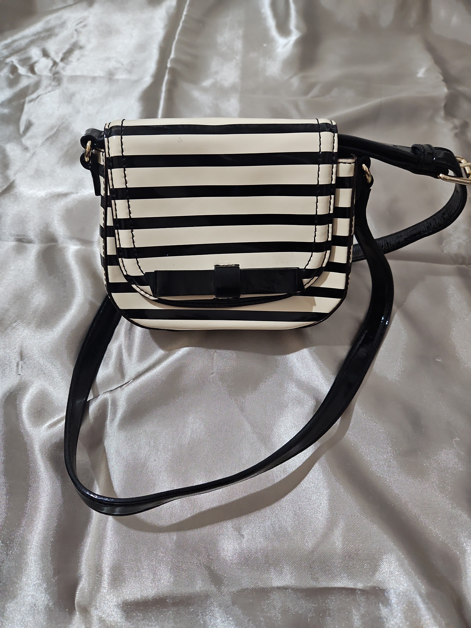 Vintage Kate Spade Crossbody with dustbag
