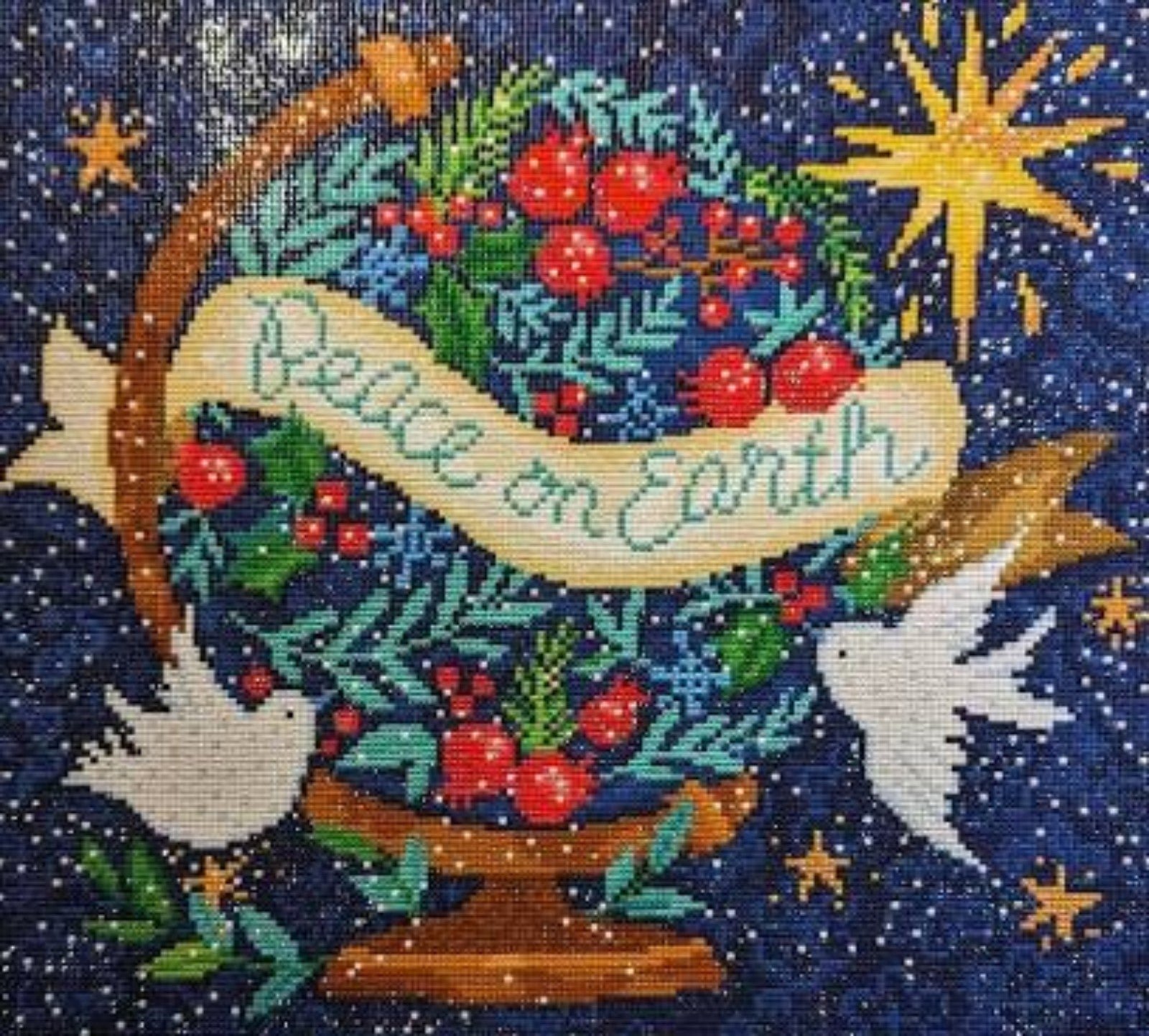 Diamond Art Club Christmas Globe - DIY Round Diamond Art Kit, All Inclusive