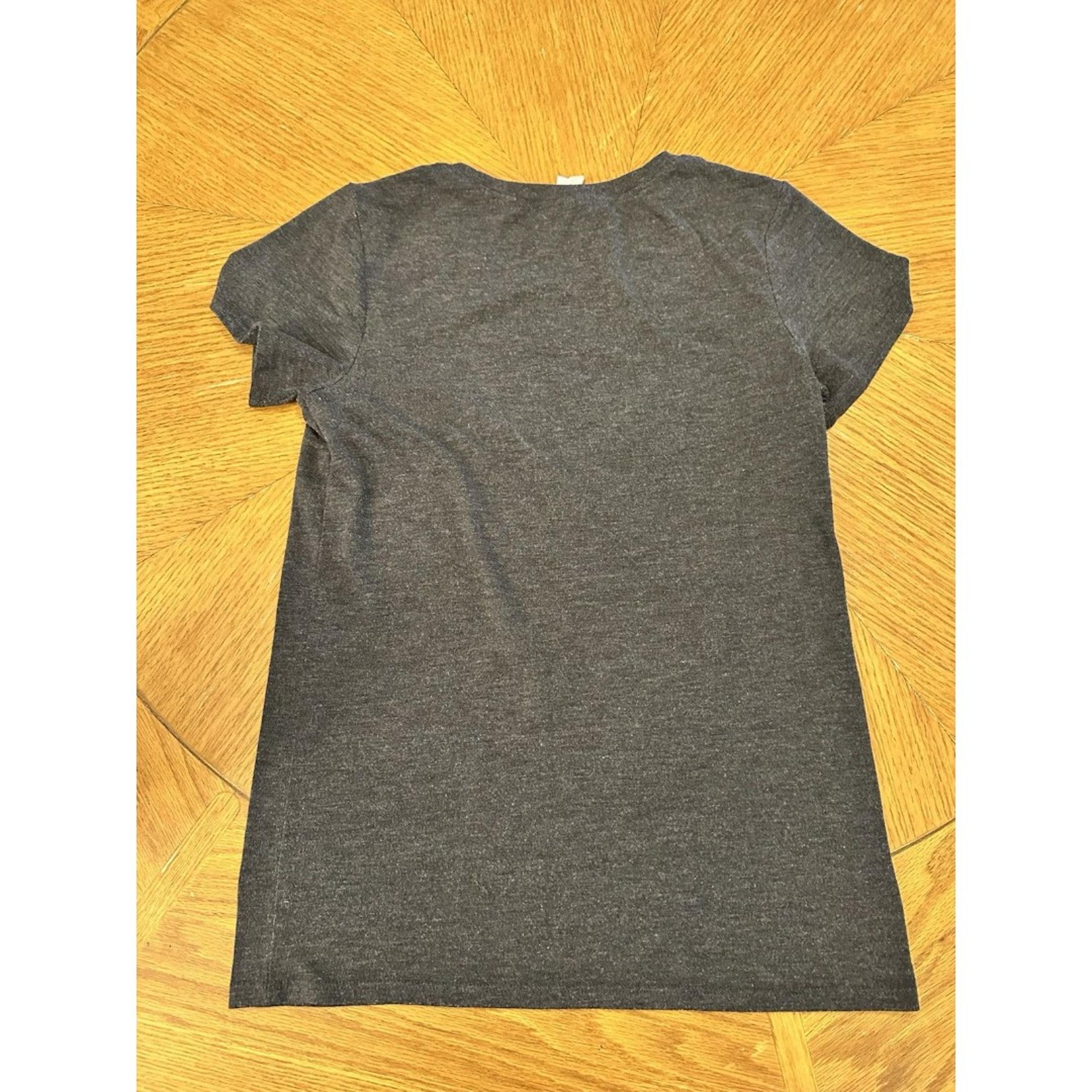 Lucy T Shirt Top Sz Small Gray Basic
