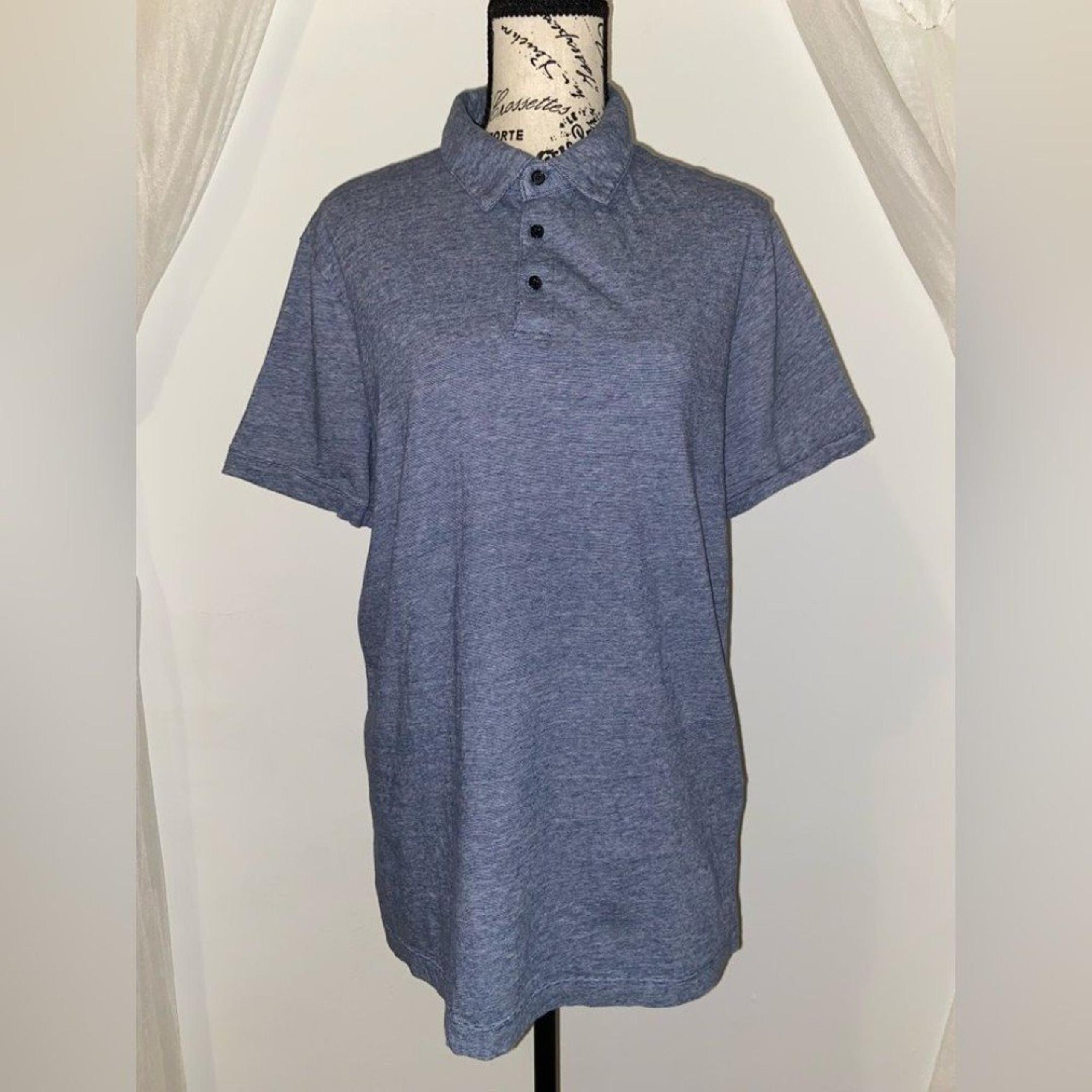 FOREVER 21 Men’s XL Light Blue Soft Polo Short Sleeve Shirt