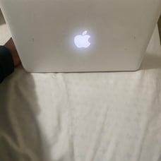 MacBook 13 inch
