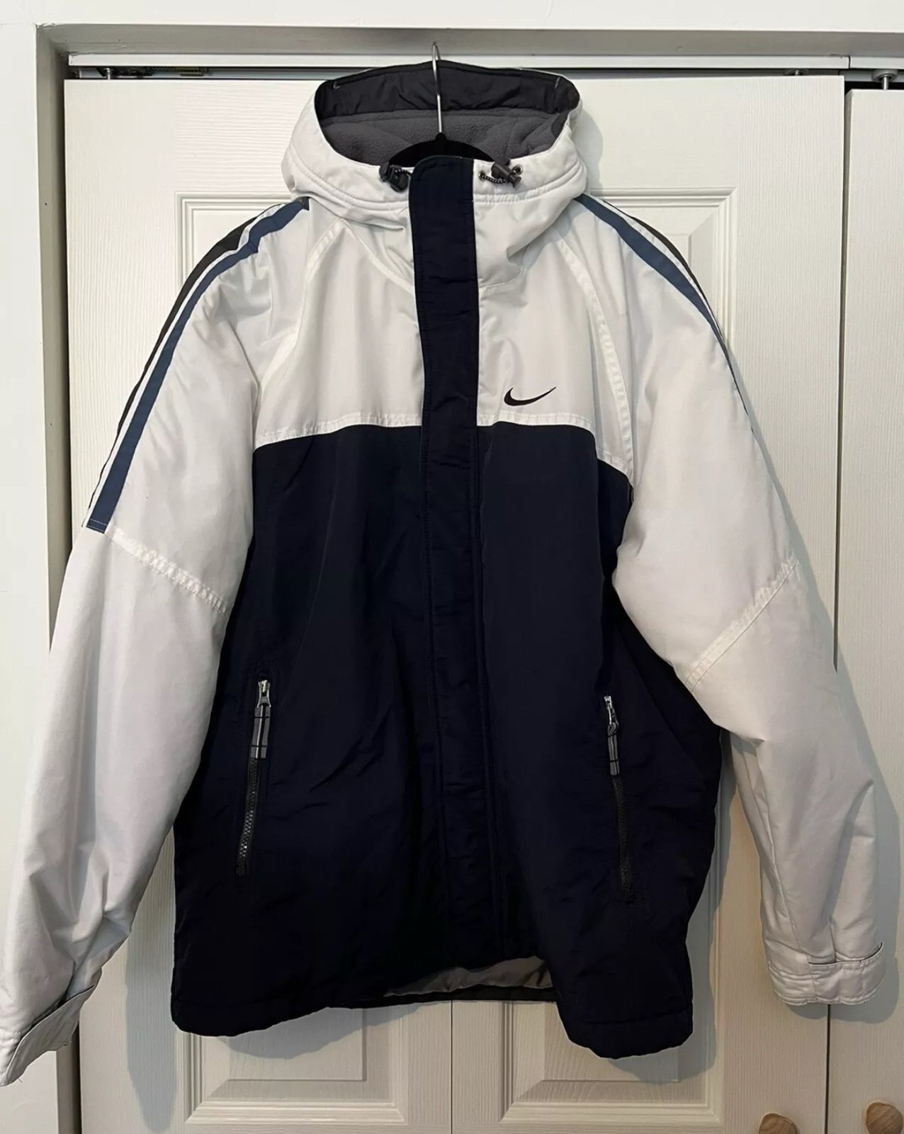 Nike Mens Winter Jacket, Size Medium