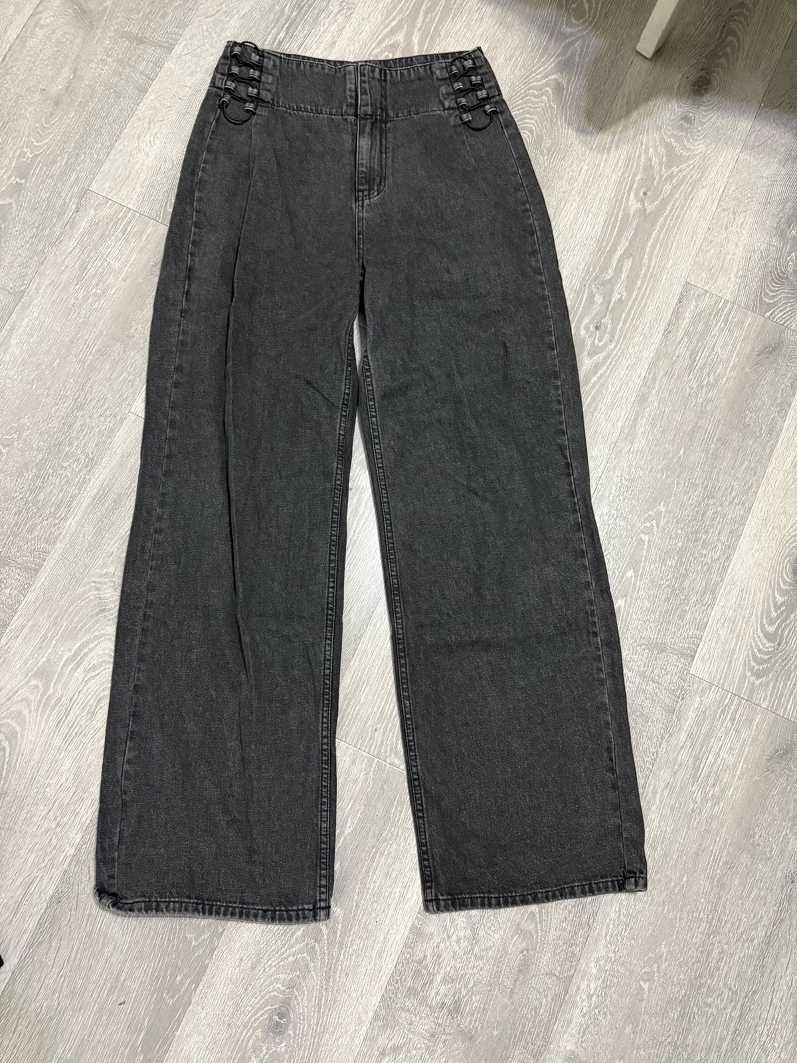 Fashion Nova Y2K 90’s style Wide Leg Wide Bottom Jeans